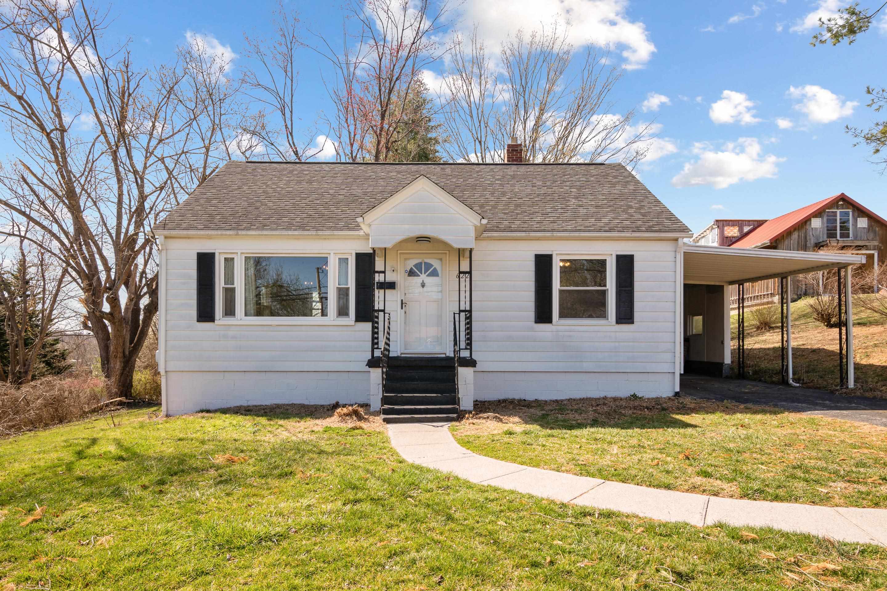 622 E Main Street Christiansburg VA 24073