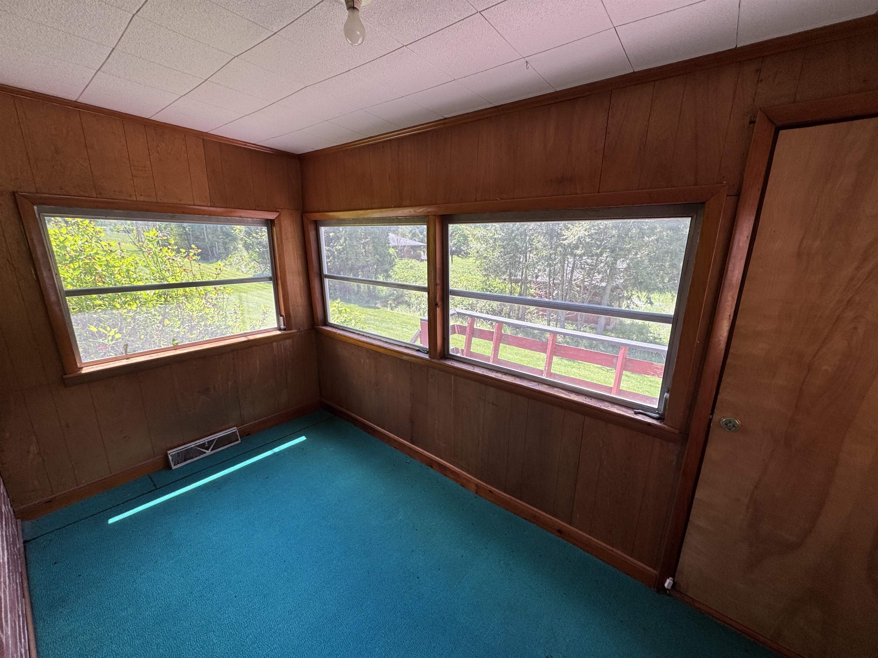 328 Mountain Drive Pearisburg VA 24134