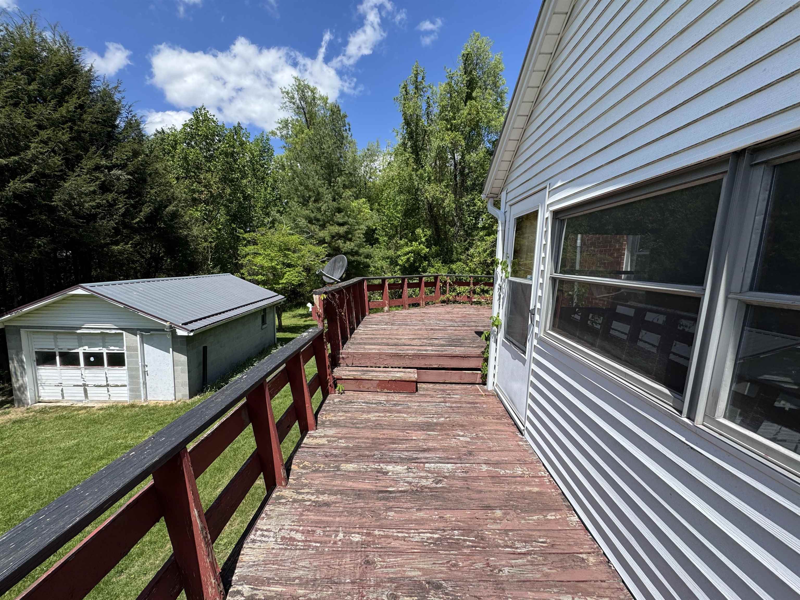 328 Mountain Drive Pearisburg VA 24134