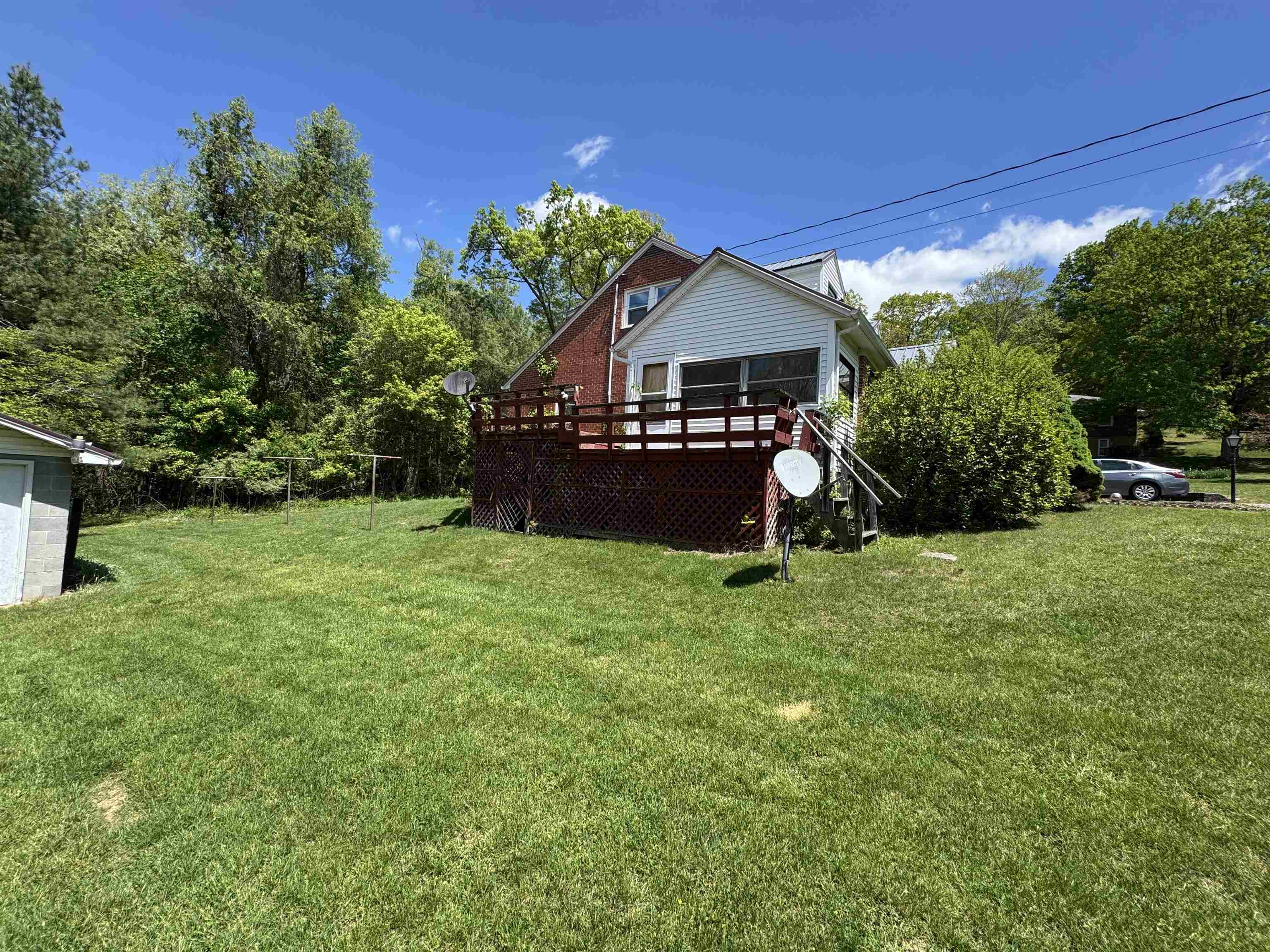 328 Mountain Drive Pearisburg VA 24134