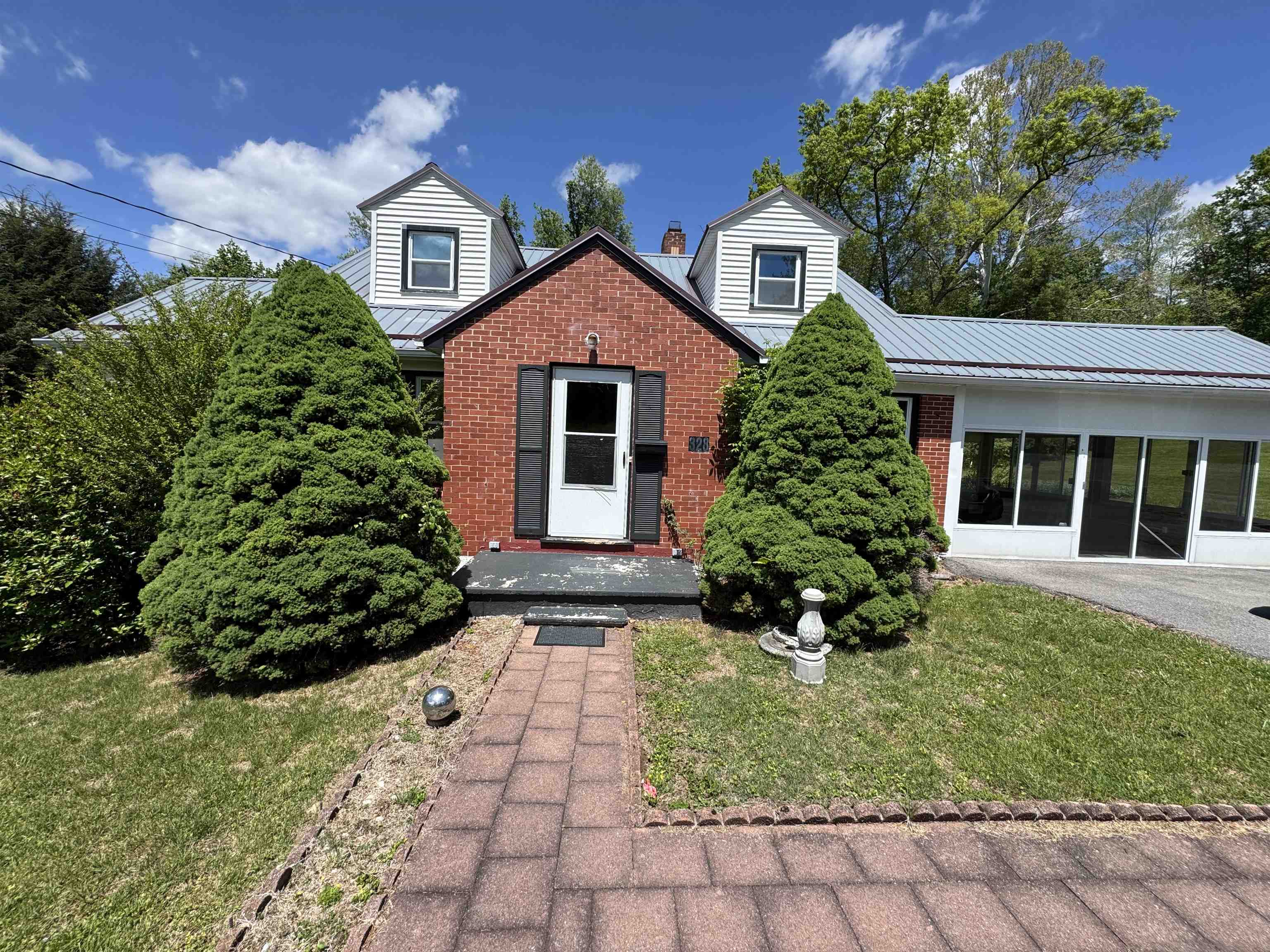 328 Mountain Drive Pearisburg VA 24134