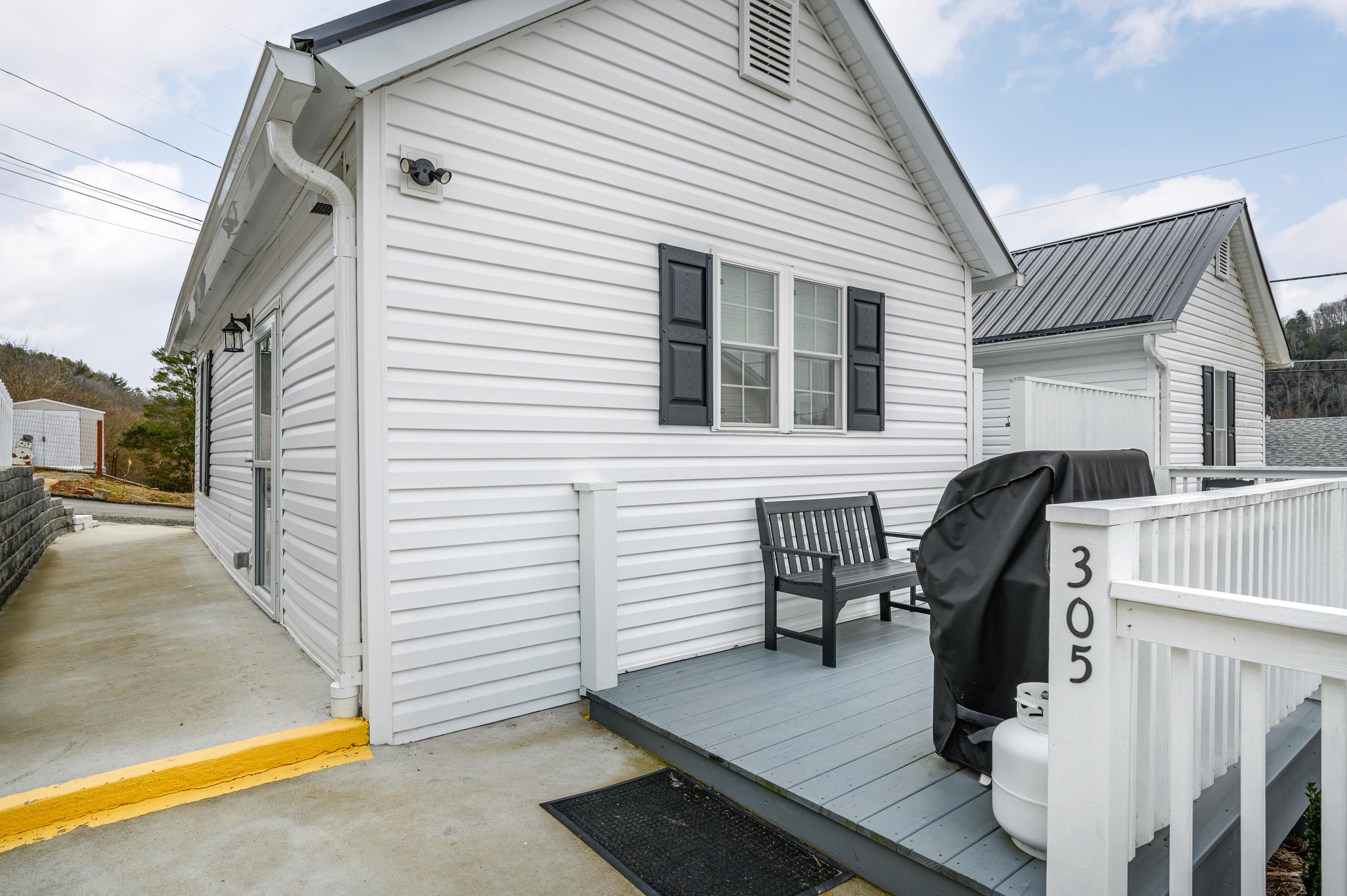 305 Grayson Street Fries VA 24330