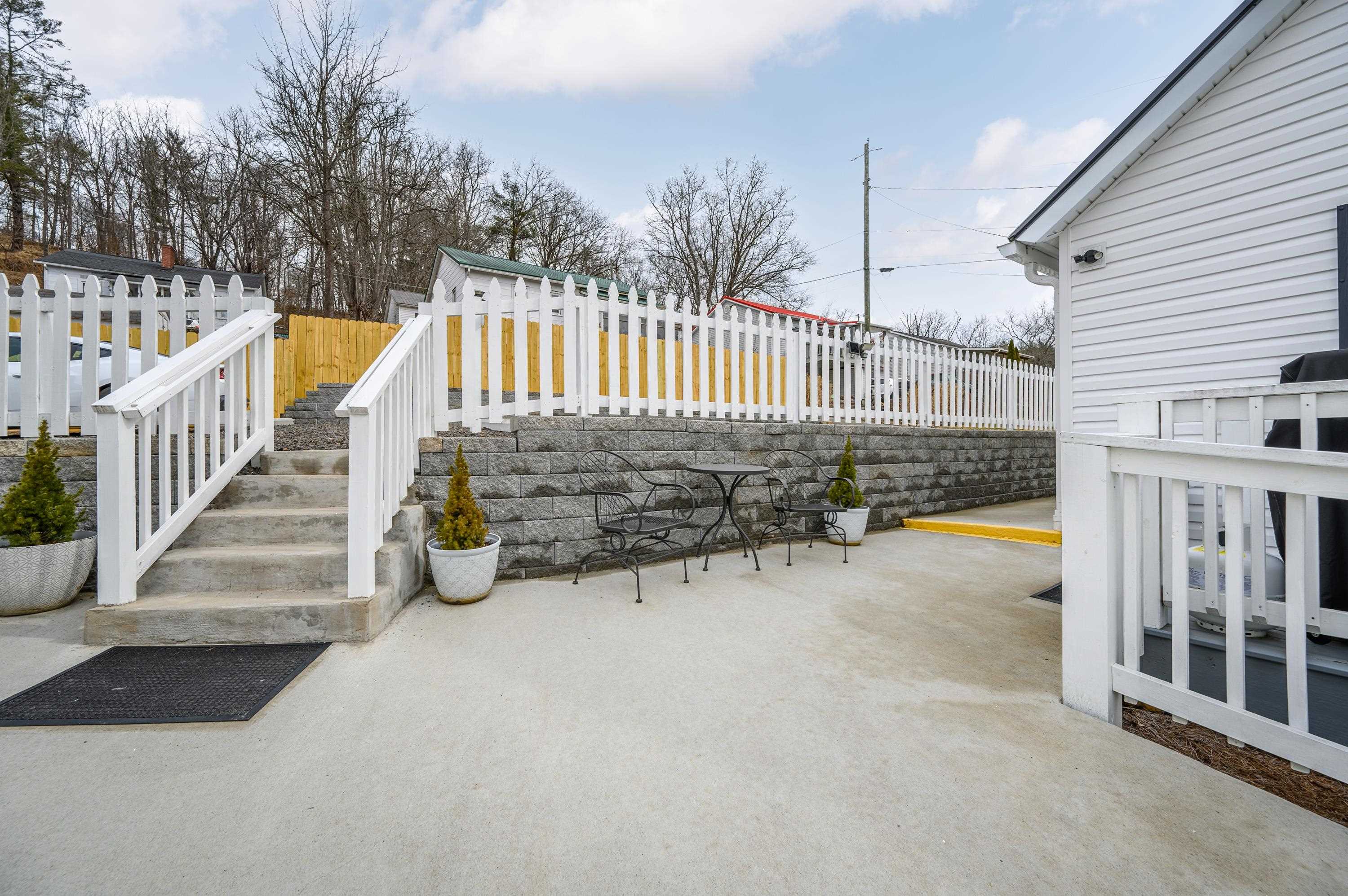 305 Grayson Street Fries VA 24330