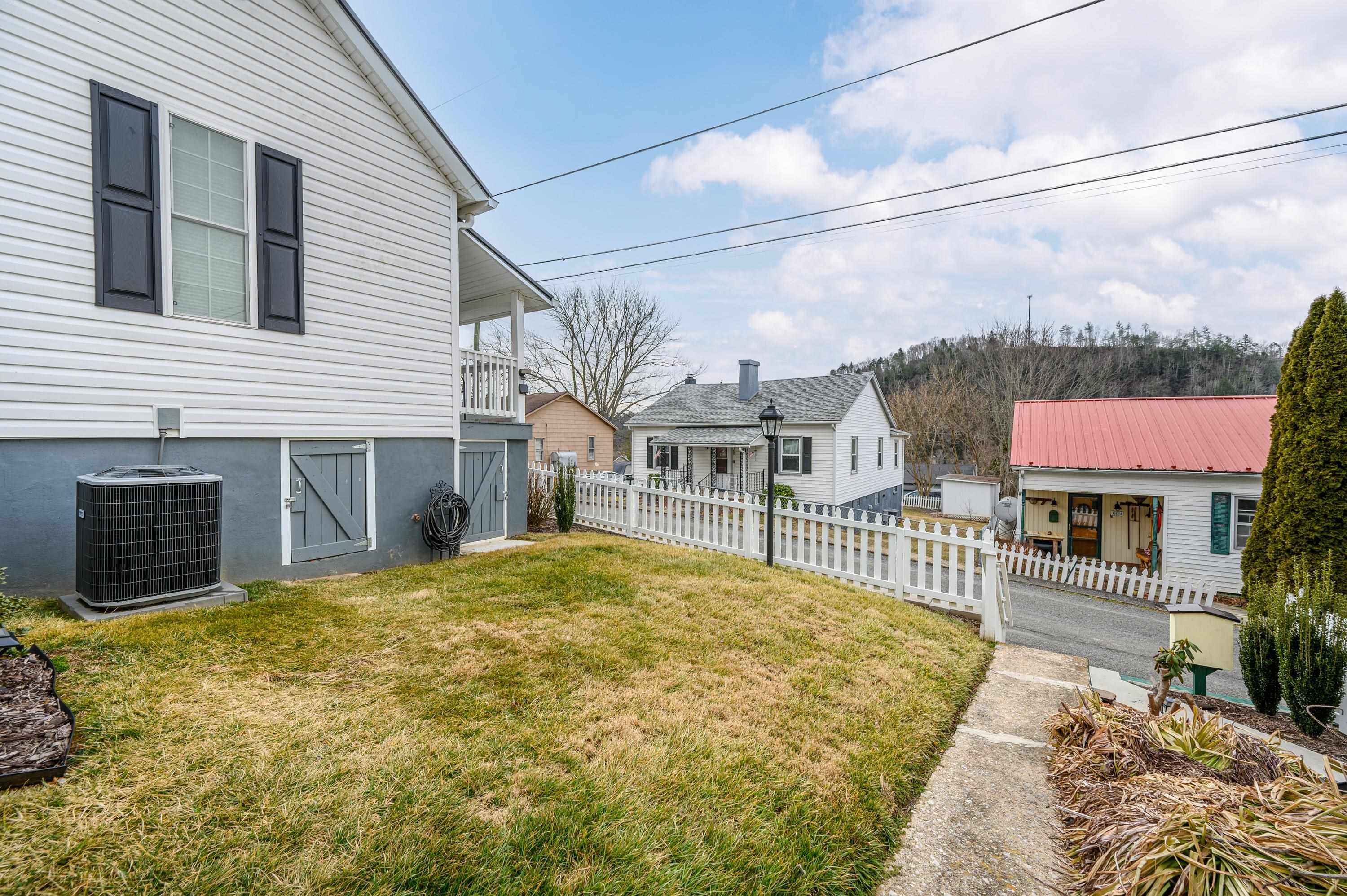 305 Grayson Street Fries VA 24330