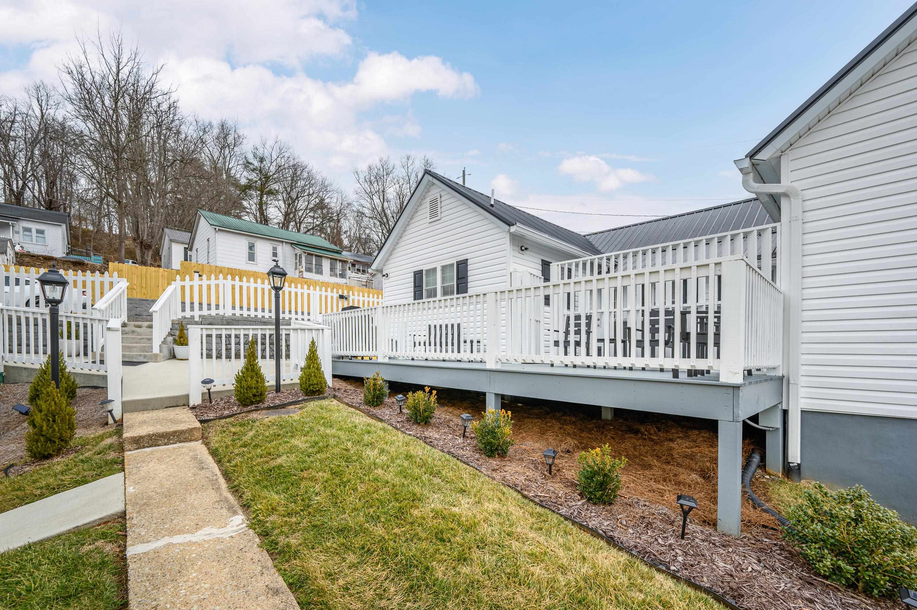 305 Grayson Street Fries VA 24330