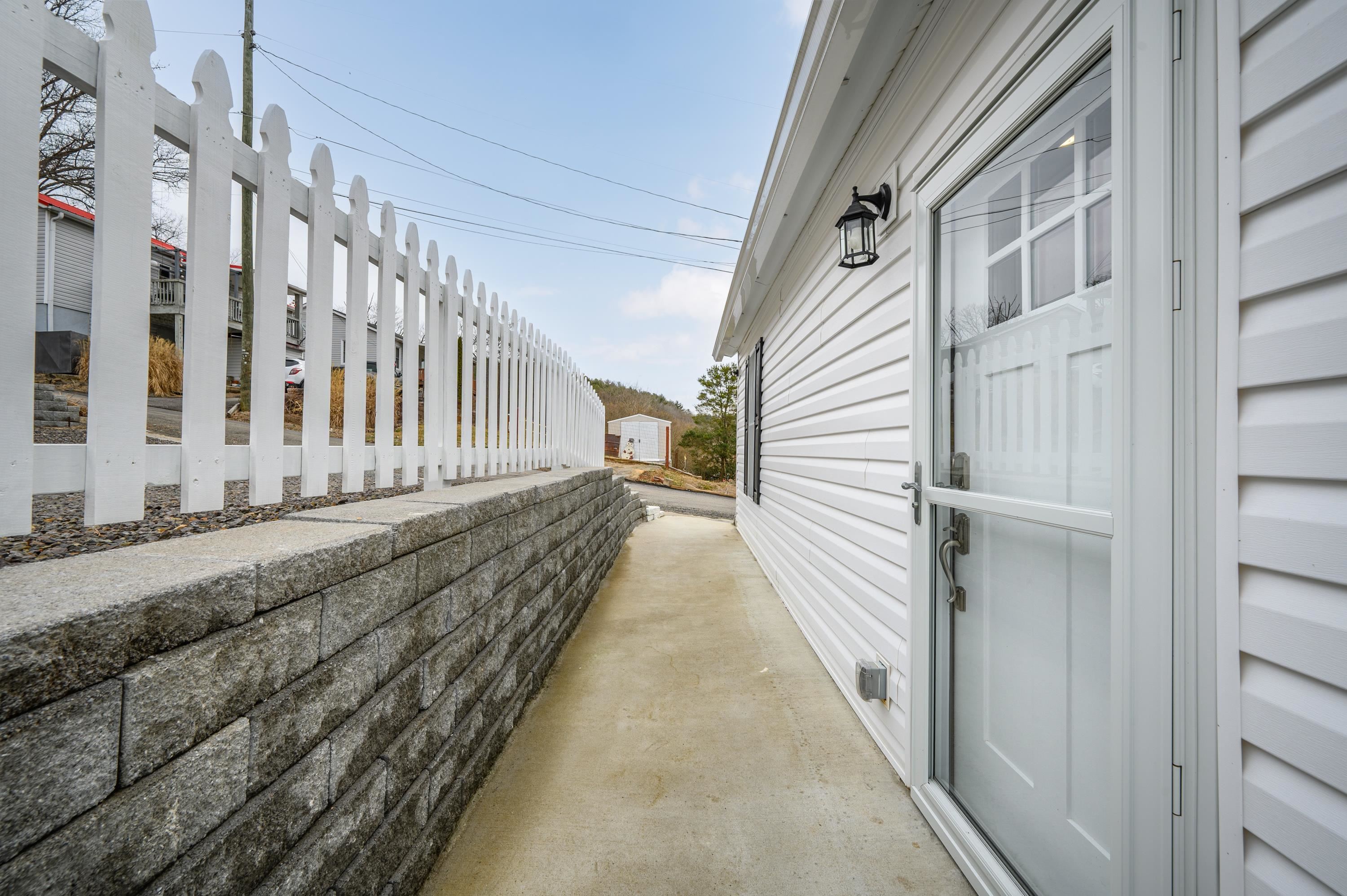 305 Grayson Street Fries VA 24330