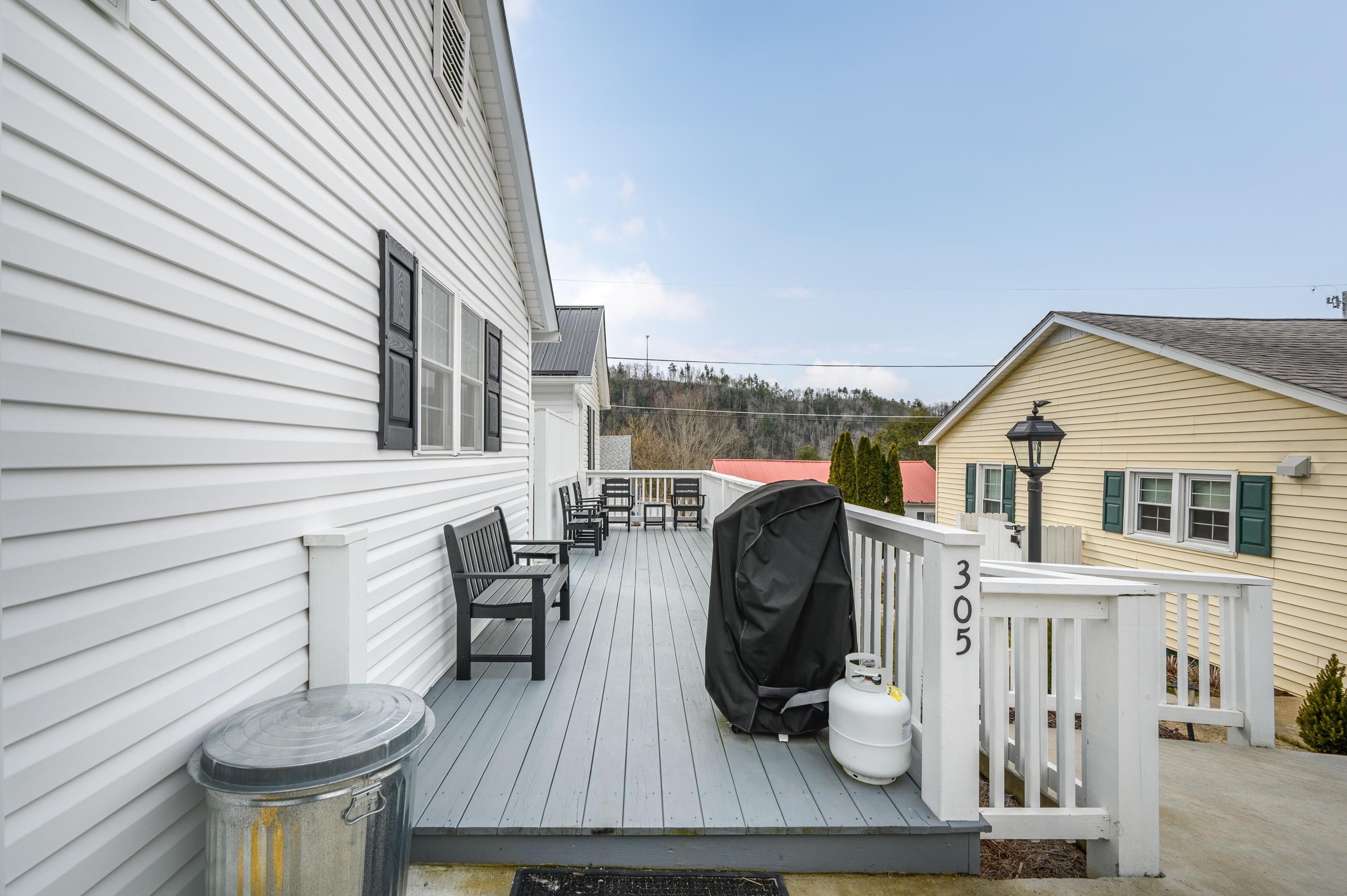 305 Grayson Street Fries VA 24330