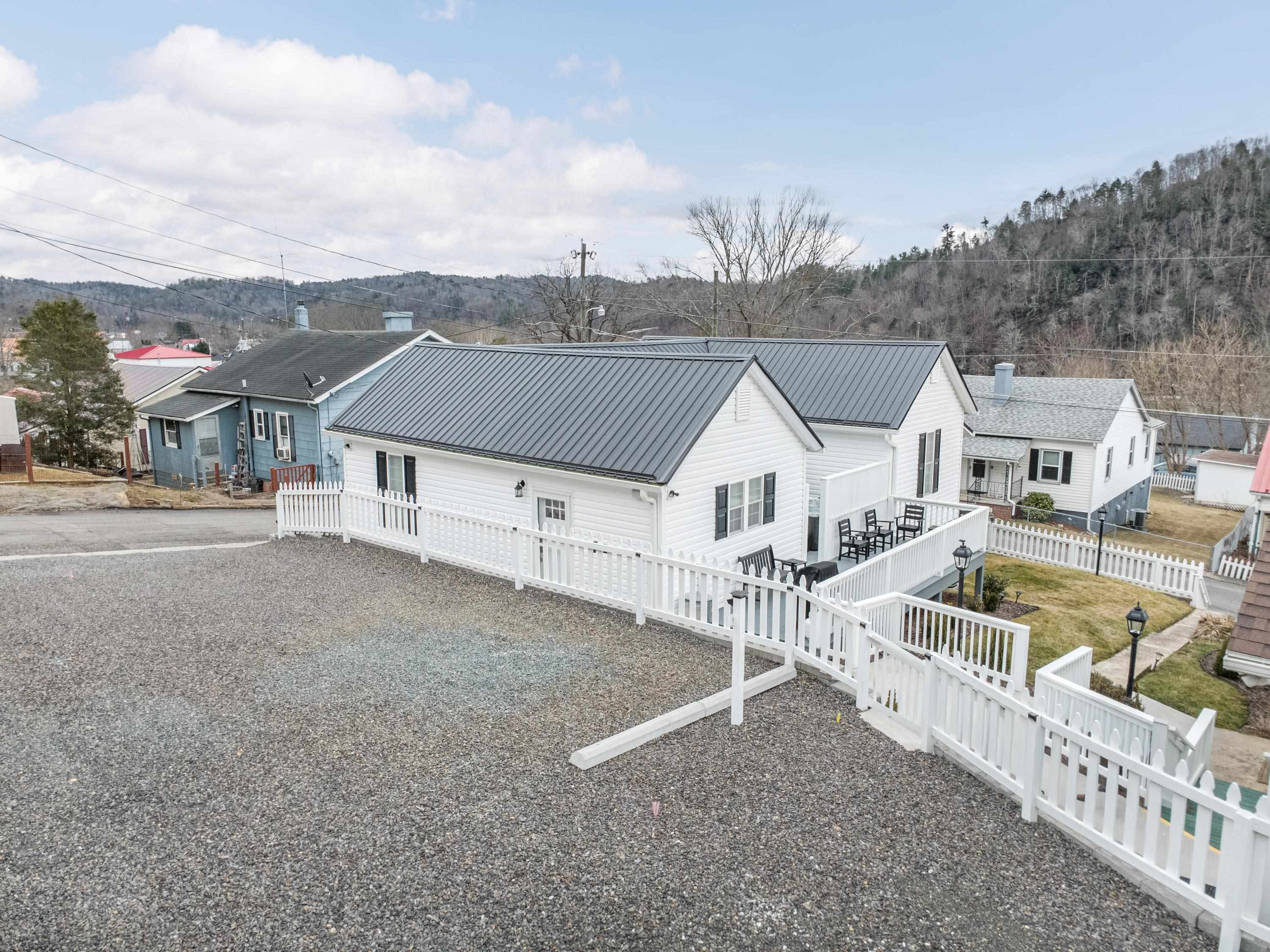 305 Grayson Street Fries VA 24330