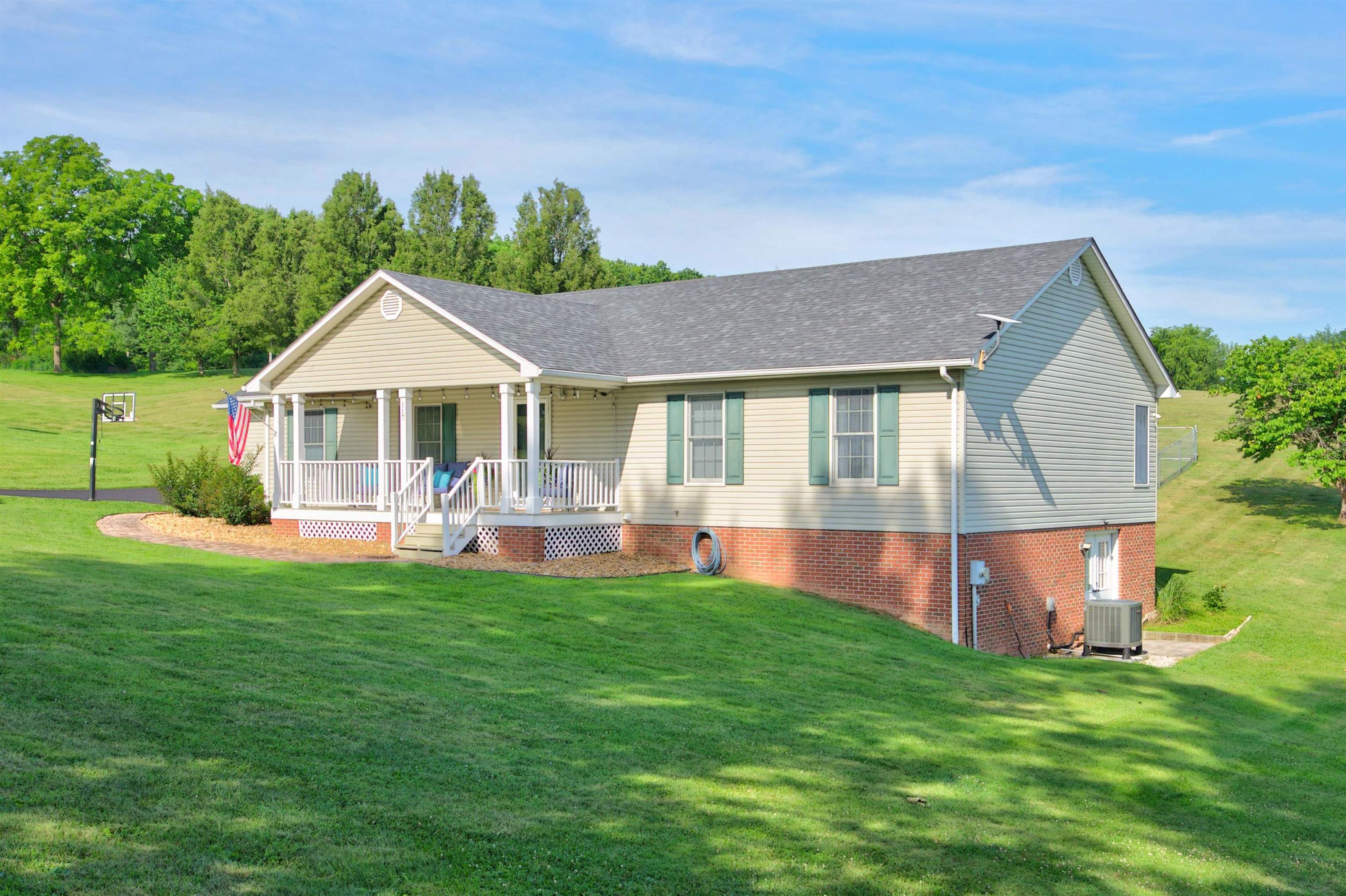 117 Pine Avenue Rural Retreat VA 24368