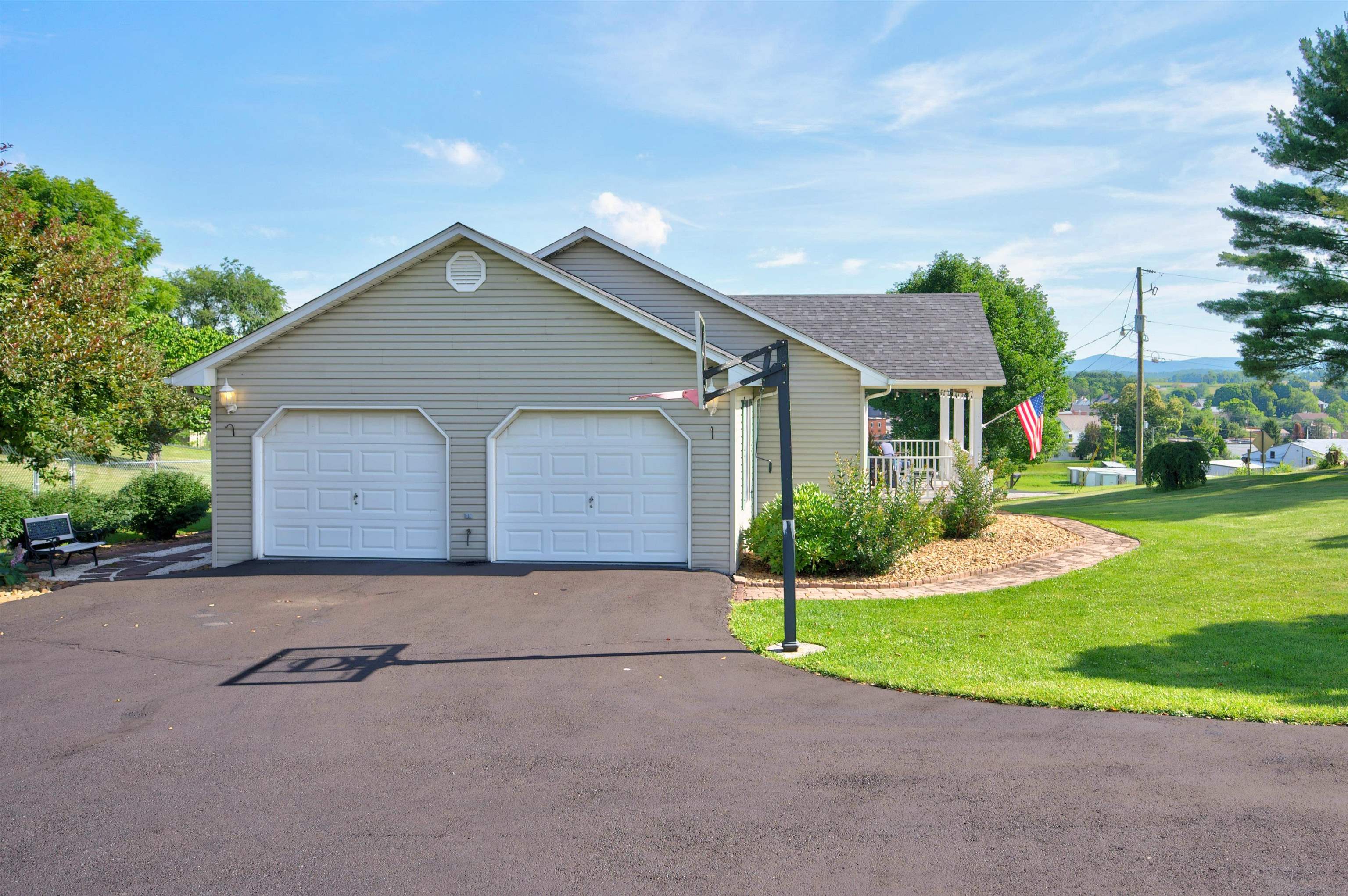 117 Pine Avenue Rural Retreat VA 24368
