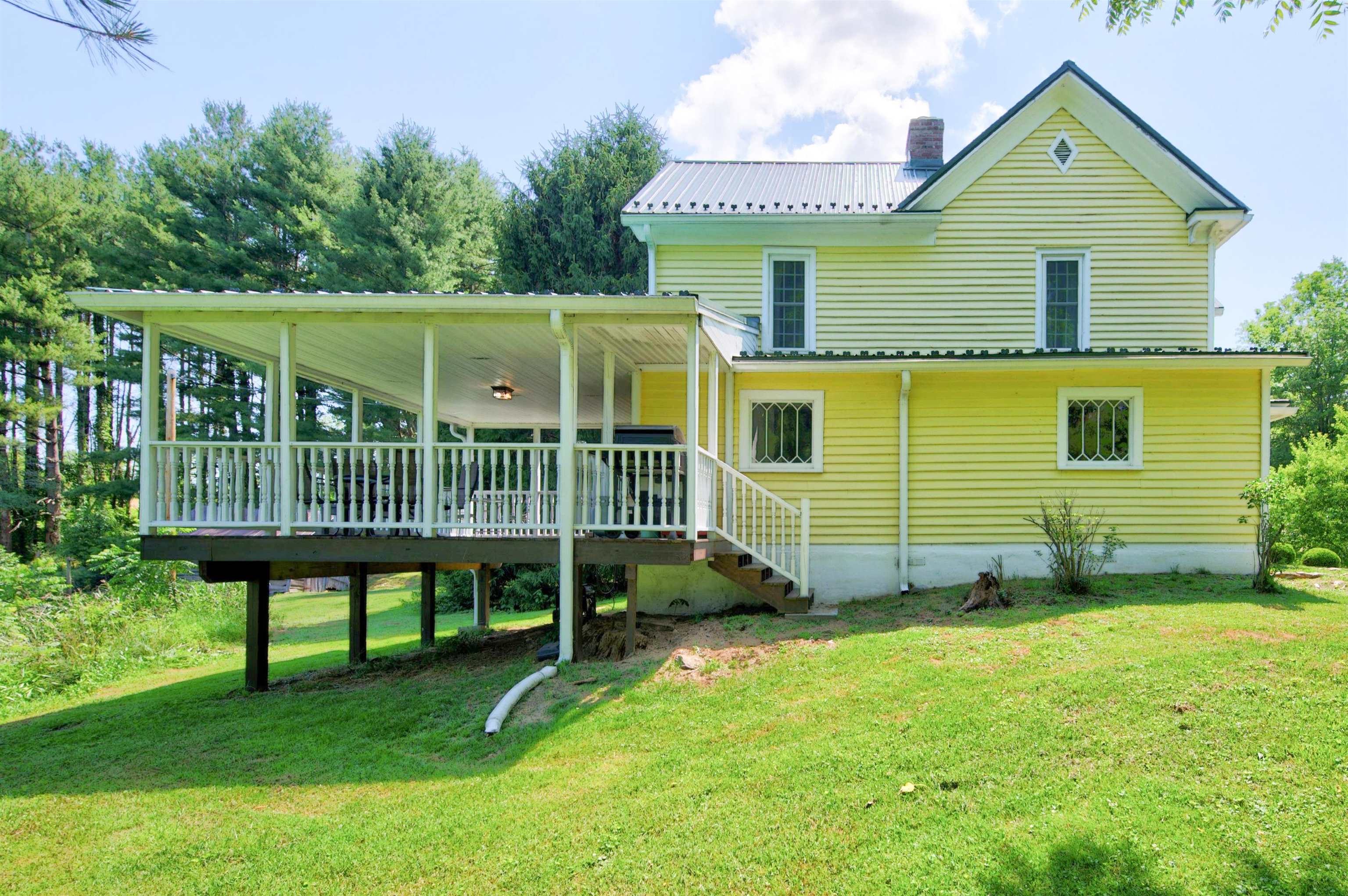 2067 Bethlehem Church Road NE Floyd VA 24091