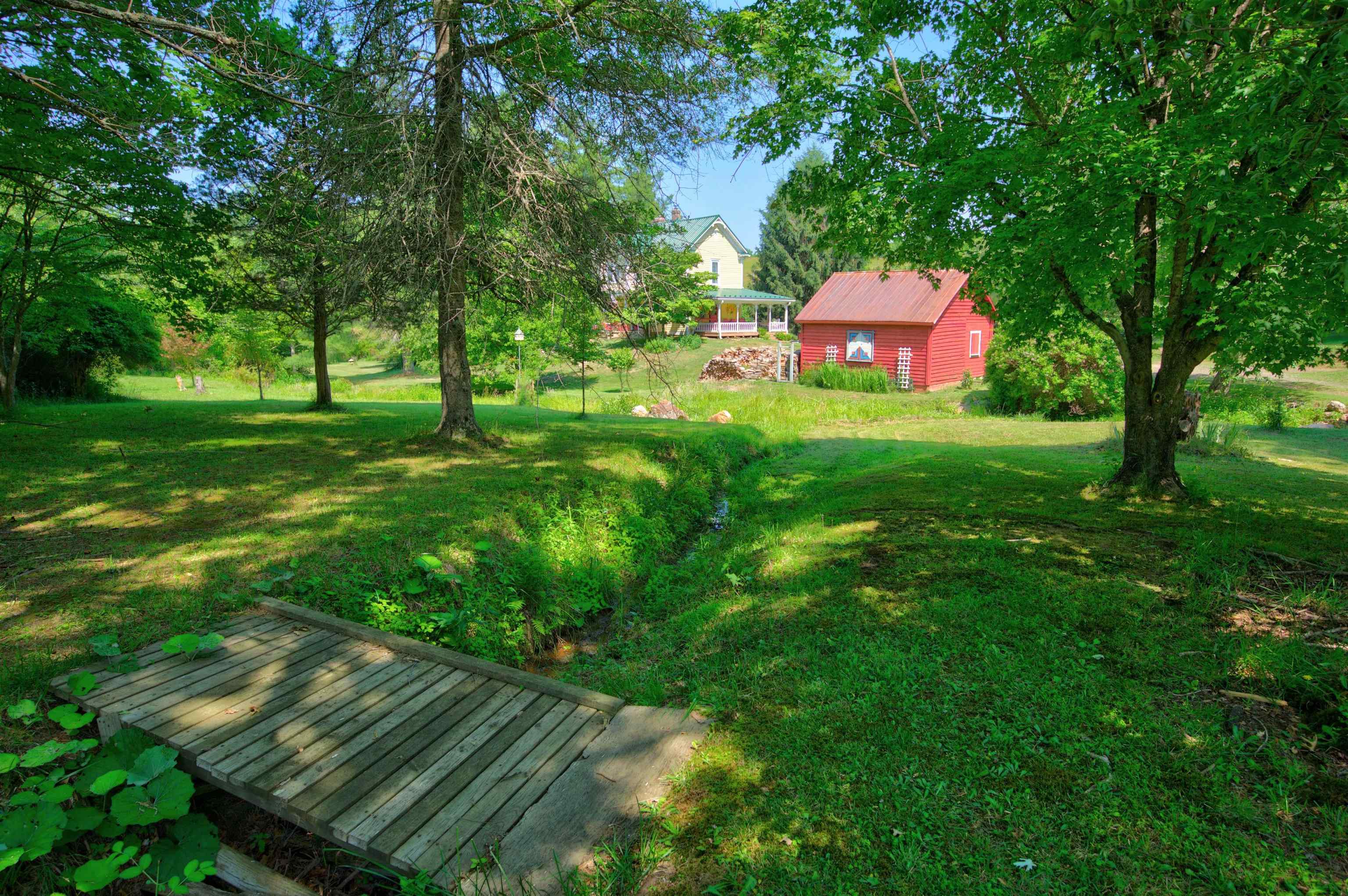 2067 Bethlehem Church Road NE Floyd VA 24091