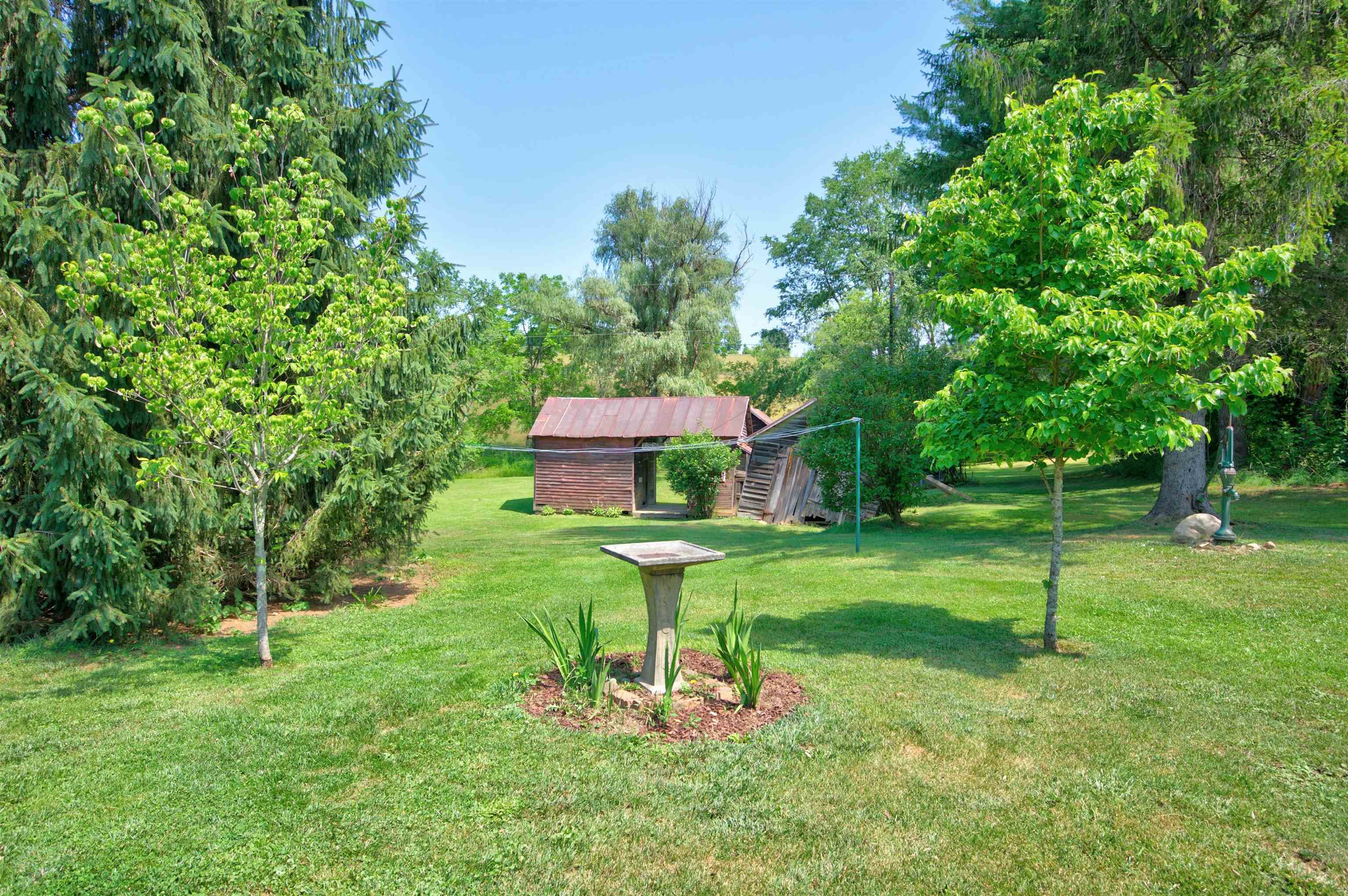 2067 Bethlehem Church Road NE Floyd VA 24091
