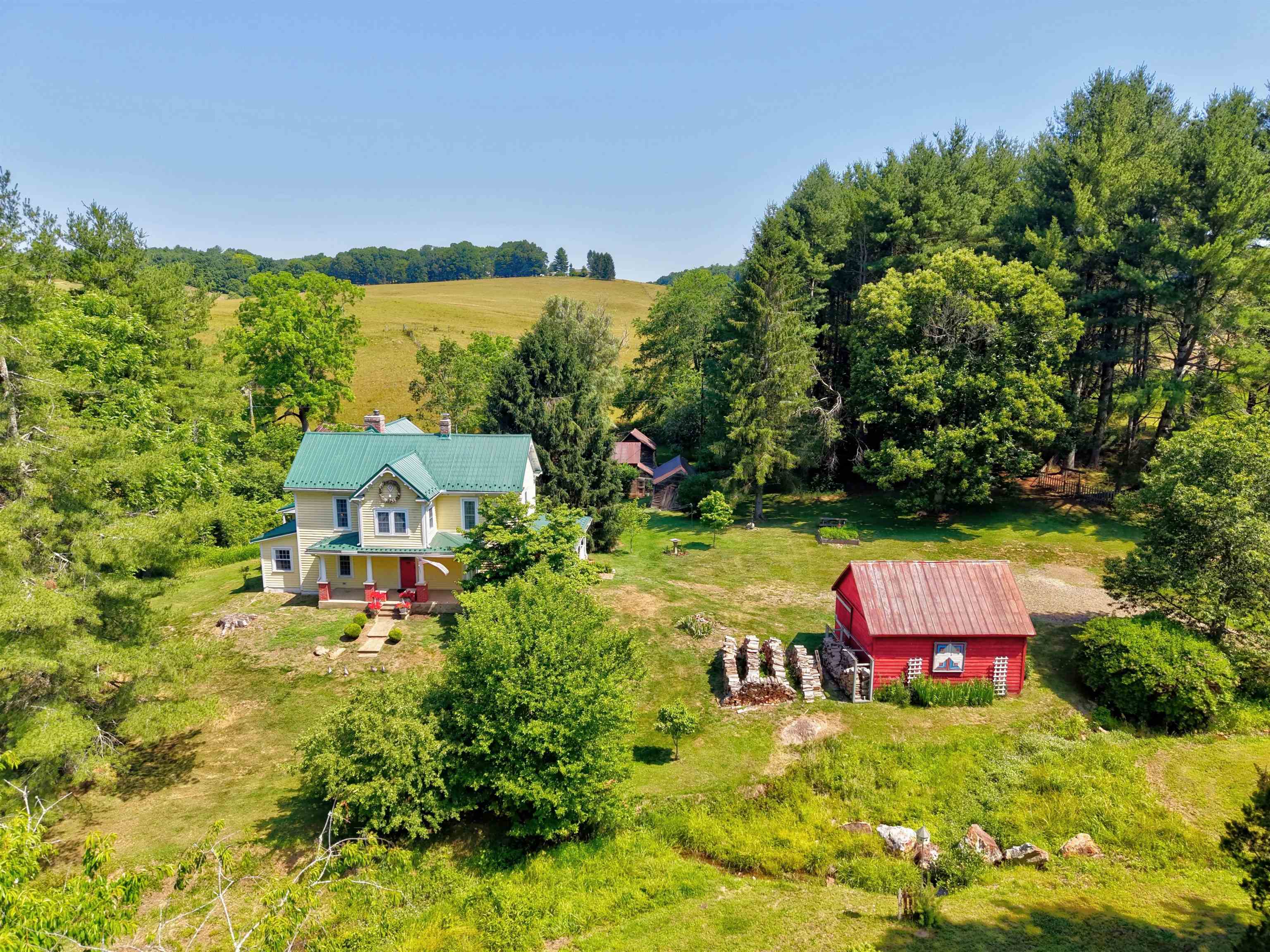2067 Bethlehem Church Road NE Floyd VA 24091