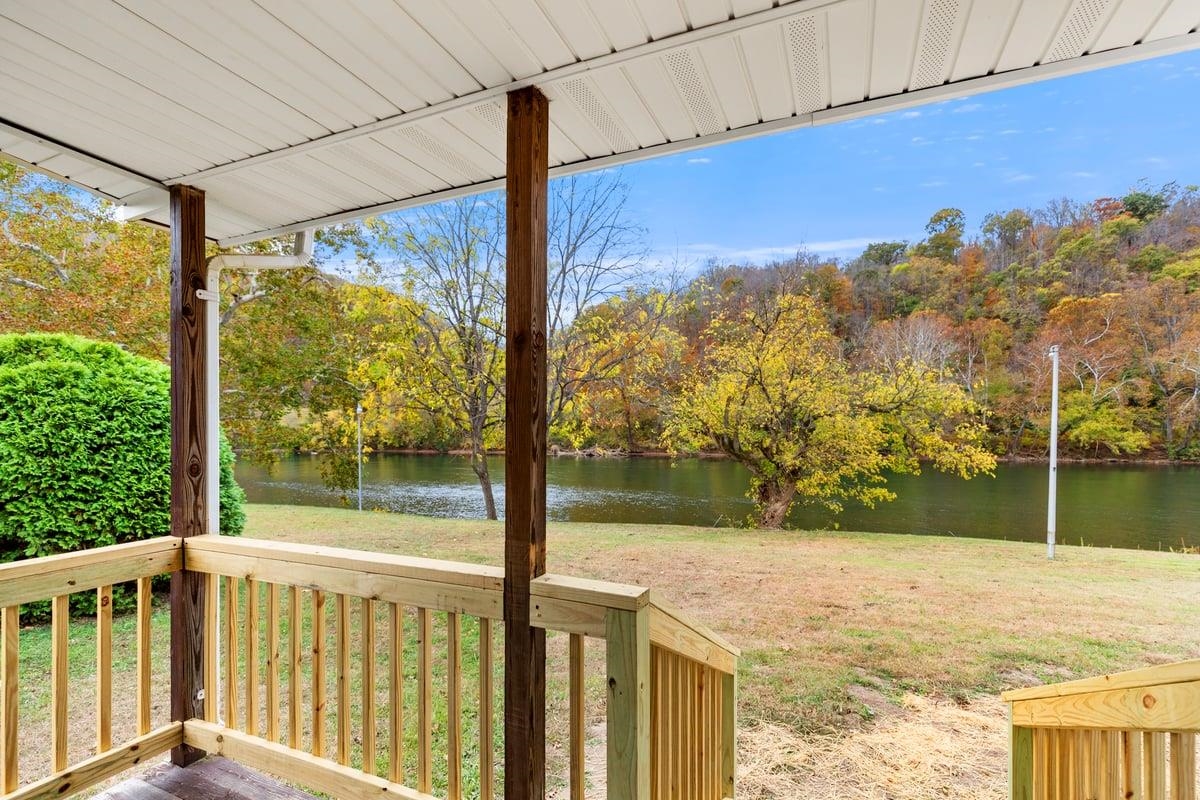 306 Cliffview Drive Pembroke VA 24136