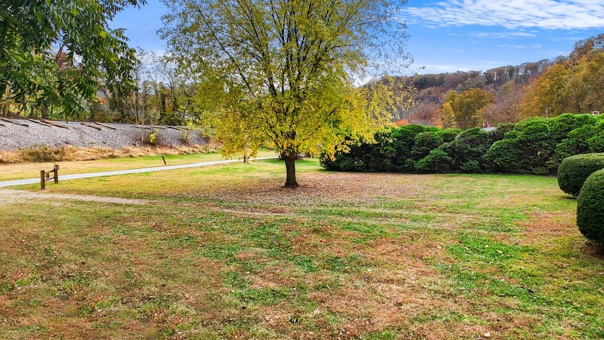 306 Cliffview Drive Pembroke VA 24136