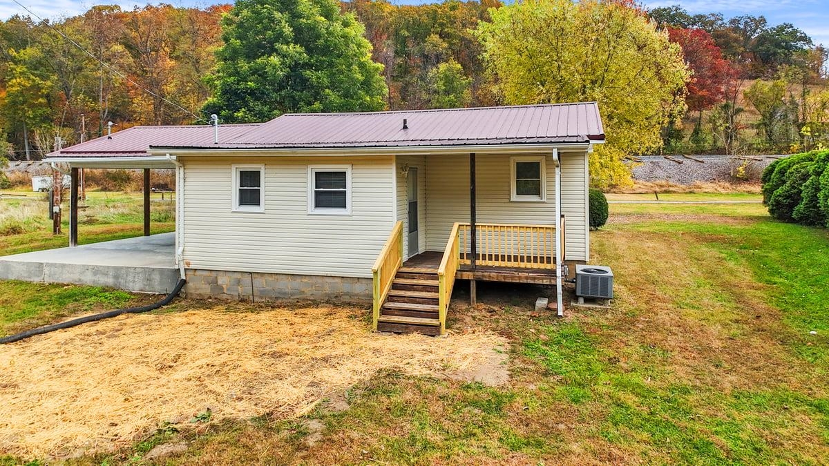 306 Cliffview Drive Pembroke VA 24136