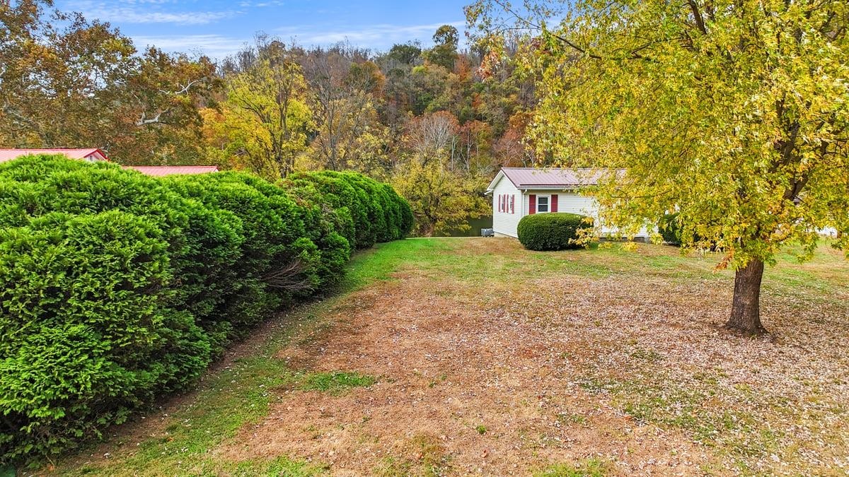 306 Cliffview Drive Pembroke VA 24136