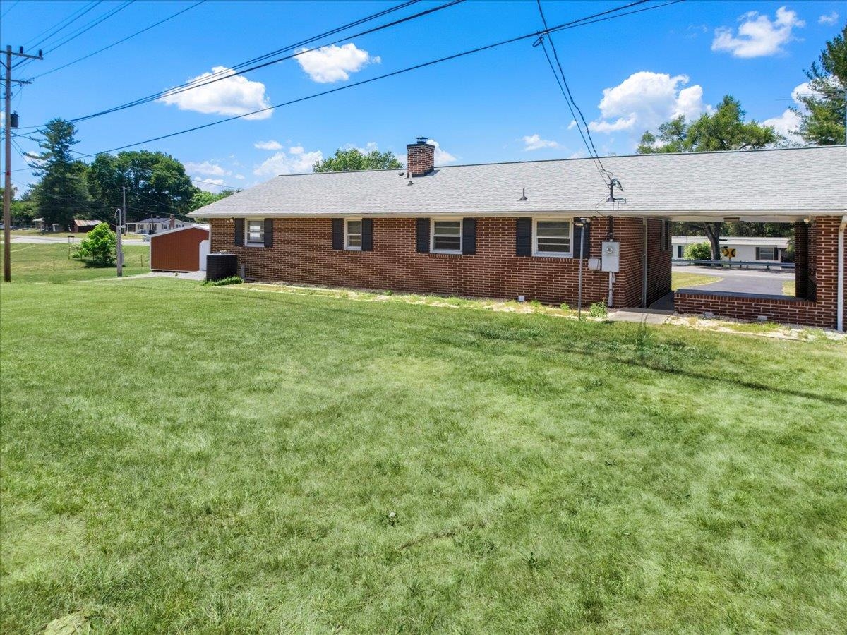 5662 Old Route 11 Road Dublin VA 24084