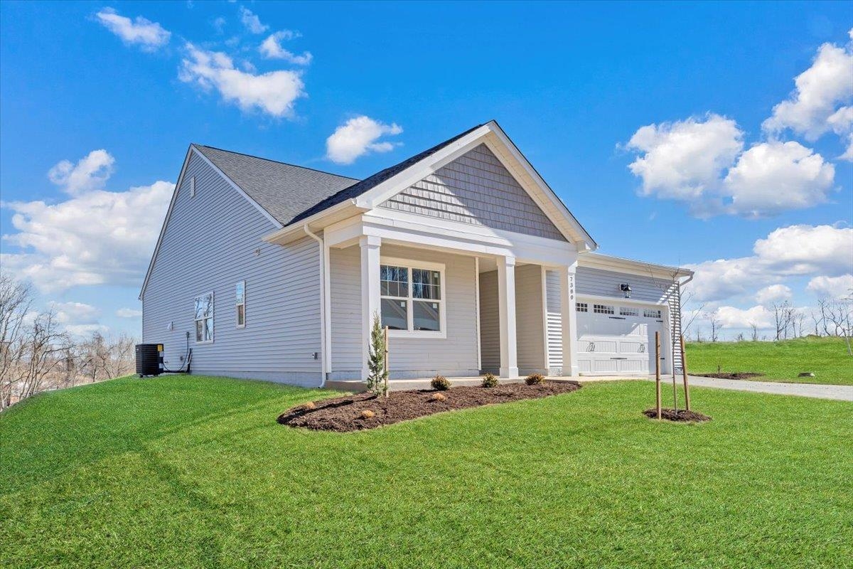 7380 King's Pointe Drive Fairlawn VA 24141