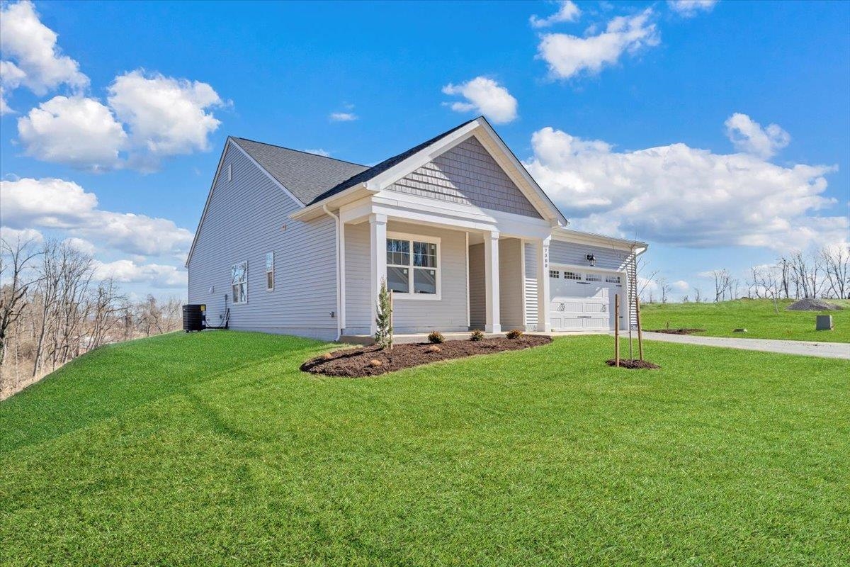 7380 King's Pointe Drive Fairlawn VA 24141