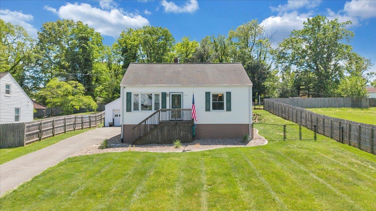 5112 Oak Grove Boulevard NW Roanoke VA 24017