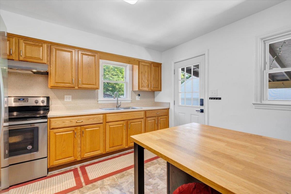 5112 Oak Grove Boulevard NW Roanoke VA 24017