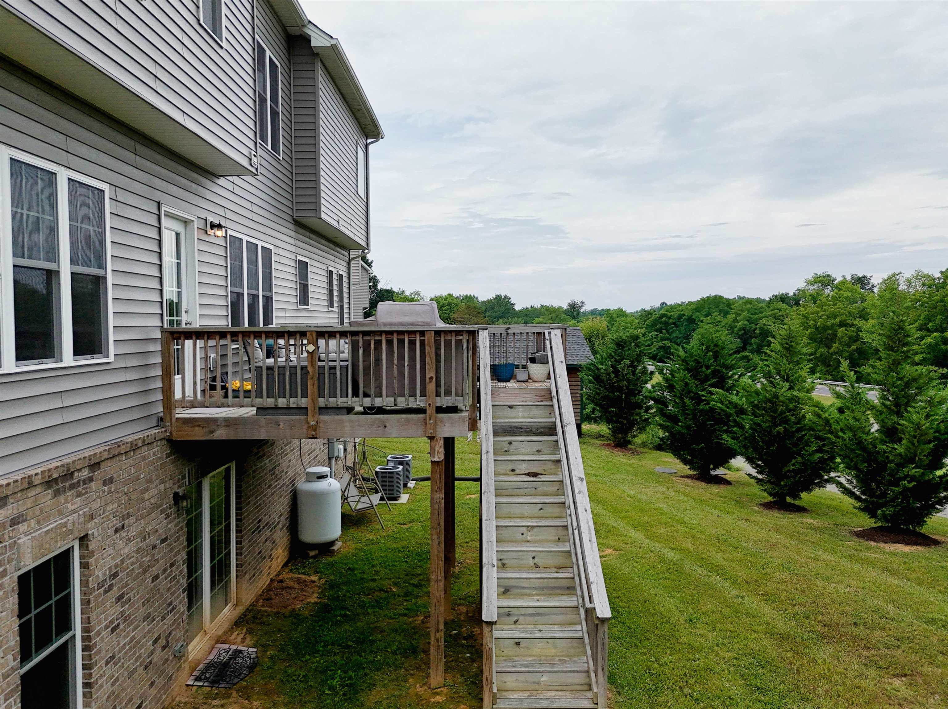 134 Oak Meadow Lane Blacksburg VA 24060