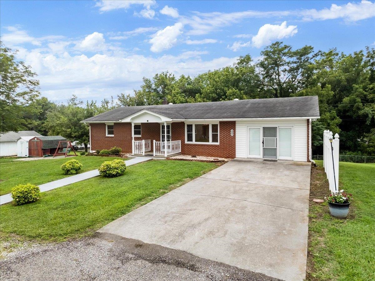 615 Circle Drive Pembroke VA 24136