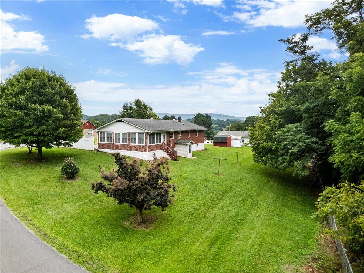 615 Circle Drive Pembroke VA 24136