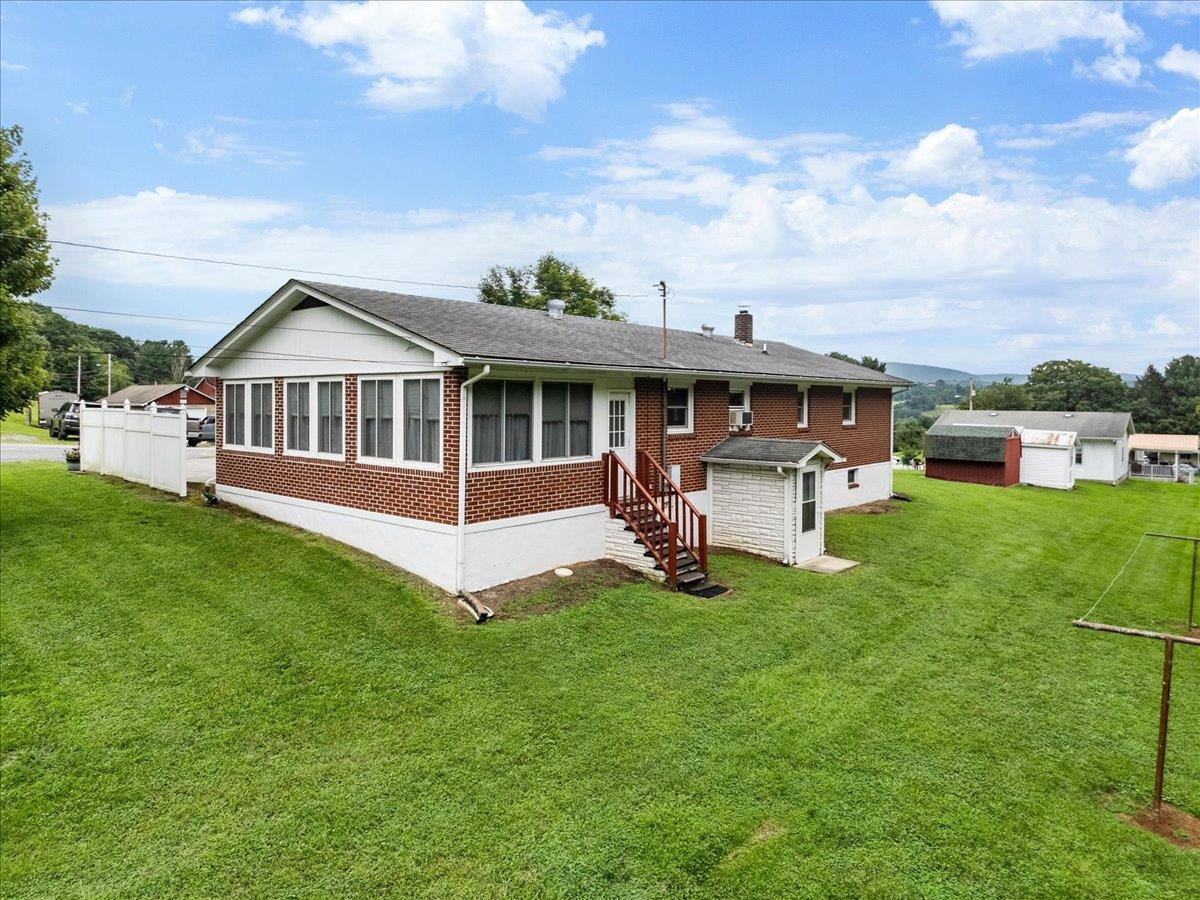 615 Circle Drive Pembroke VA 24136