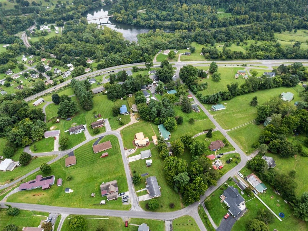 615 Circle Drive Pembroke VA 24136