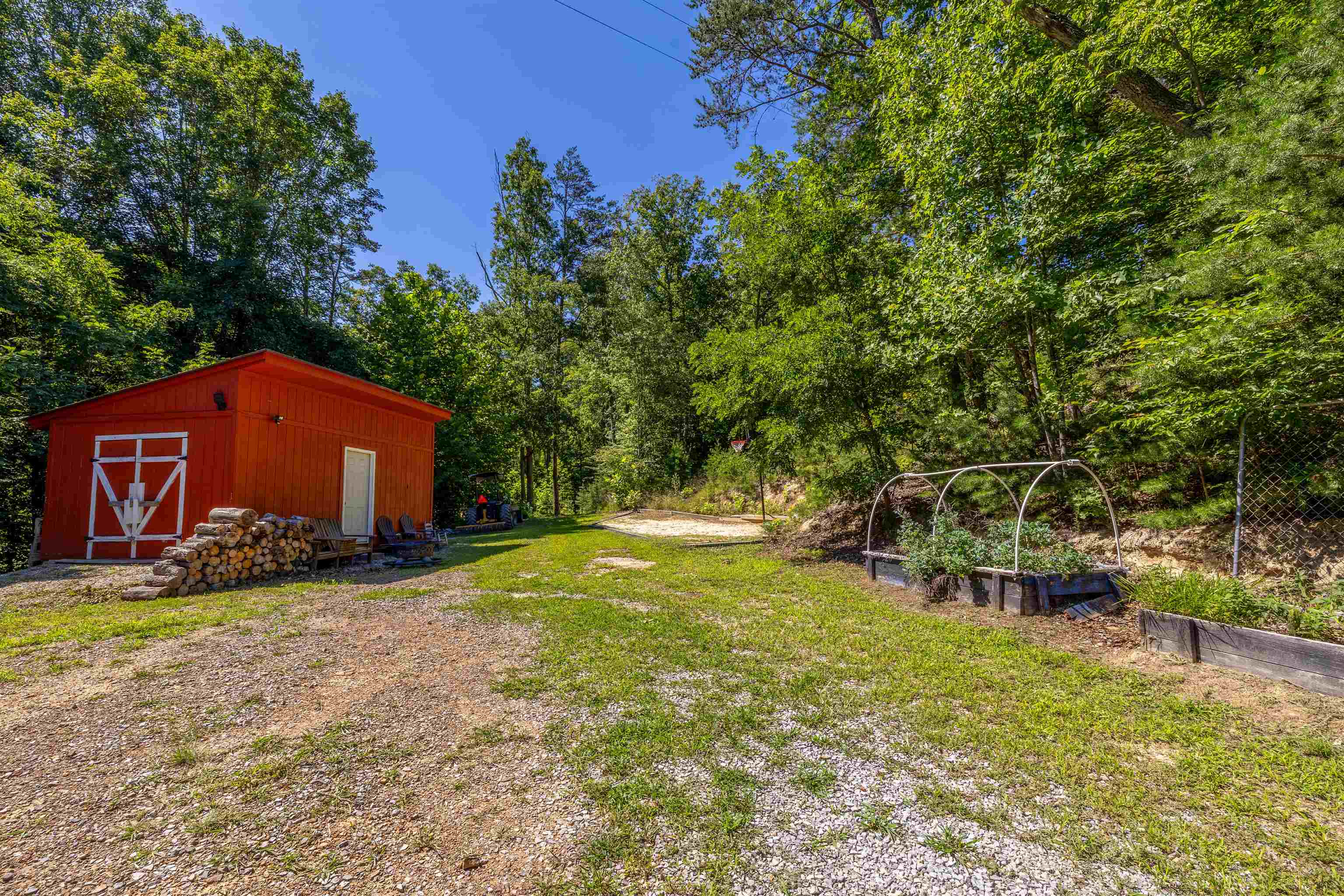 5809 Twine Hollow Road Salem VA 24153