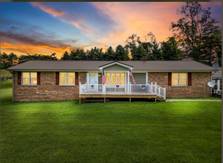 437 Posey Road NW Floyd VA 24091