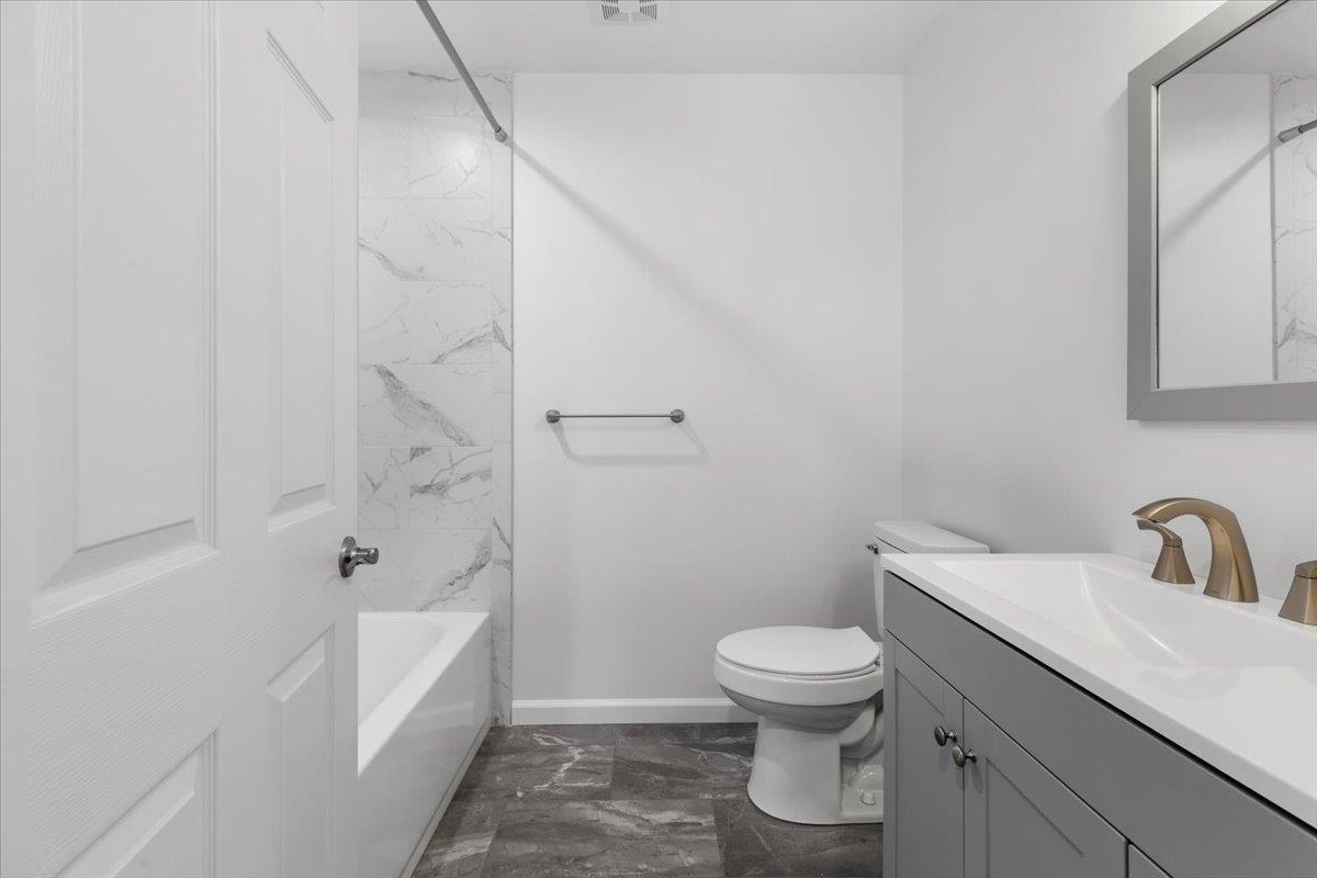 120 SE Howery Street Christiansburg VA 24073