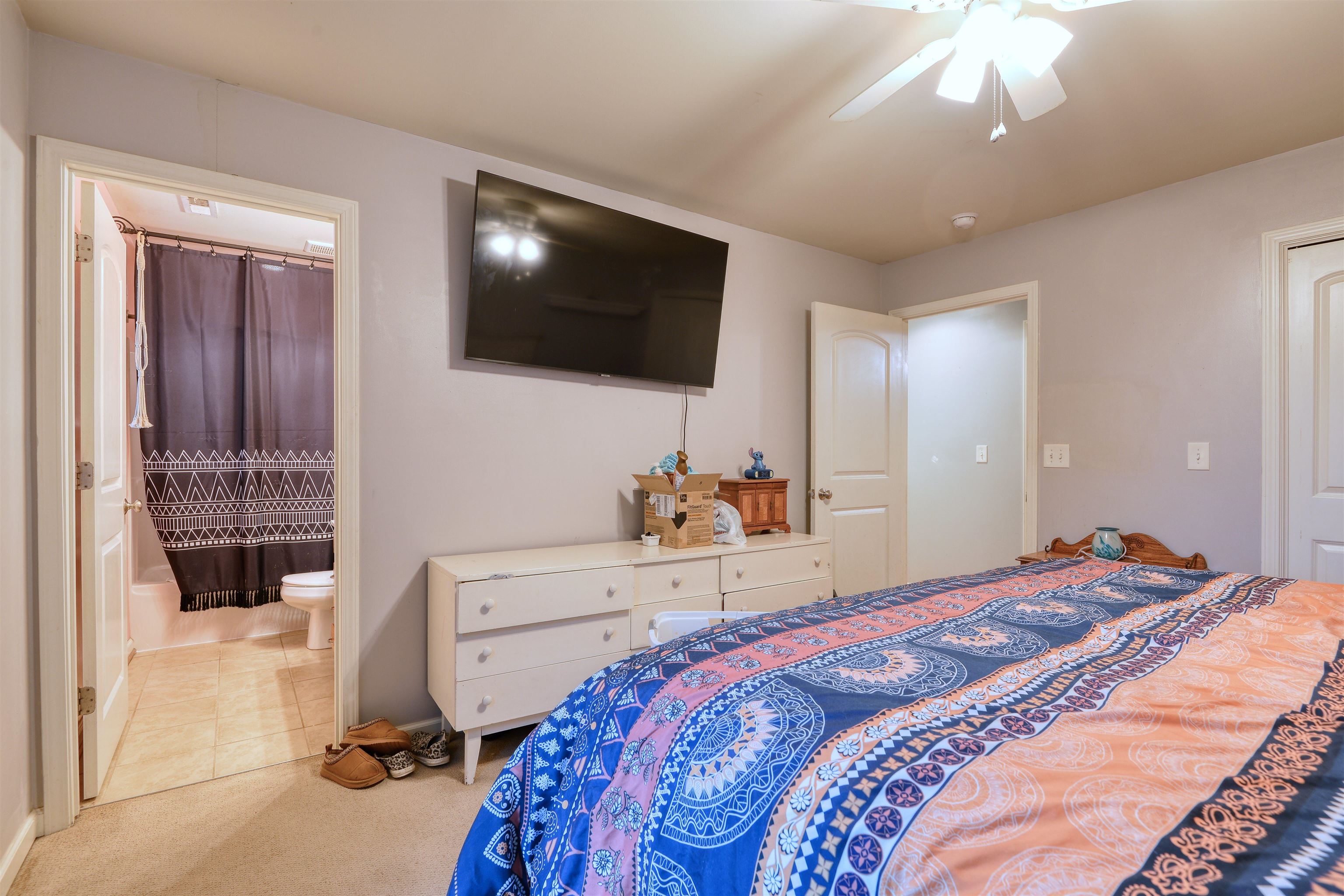 110 Foundry Place Radford VA 24141