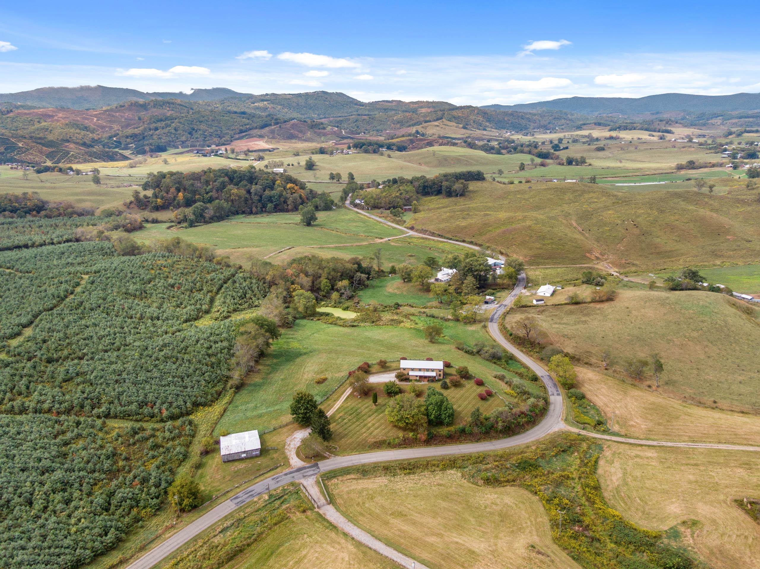 840 Carsonville Road Elk Creek VA 24326