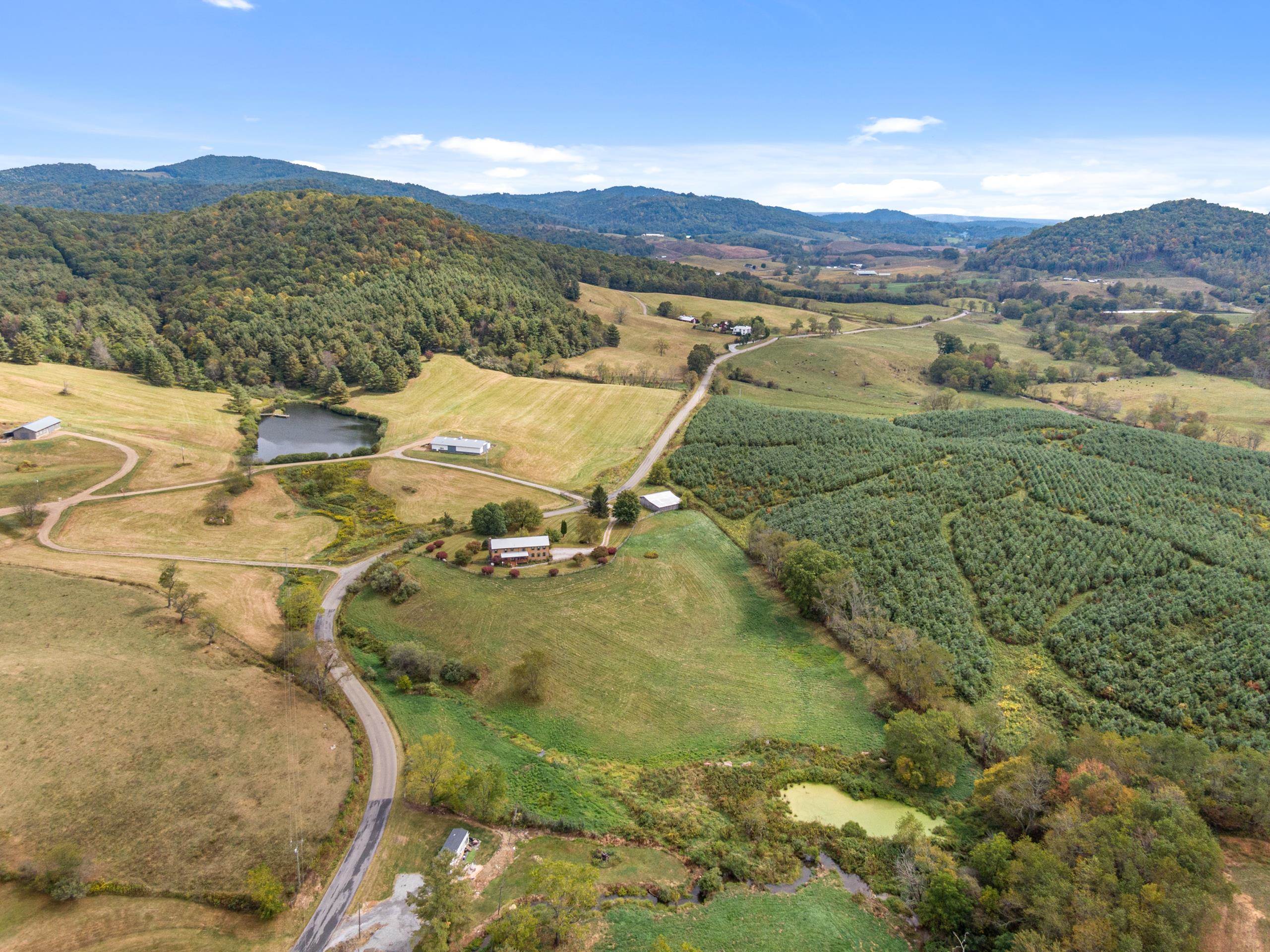 840 Carsonville Road Elk Creek VA 24326