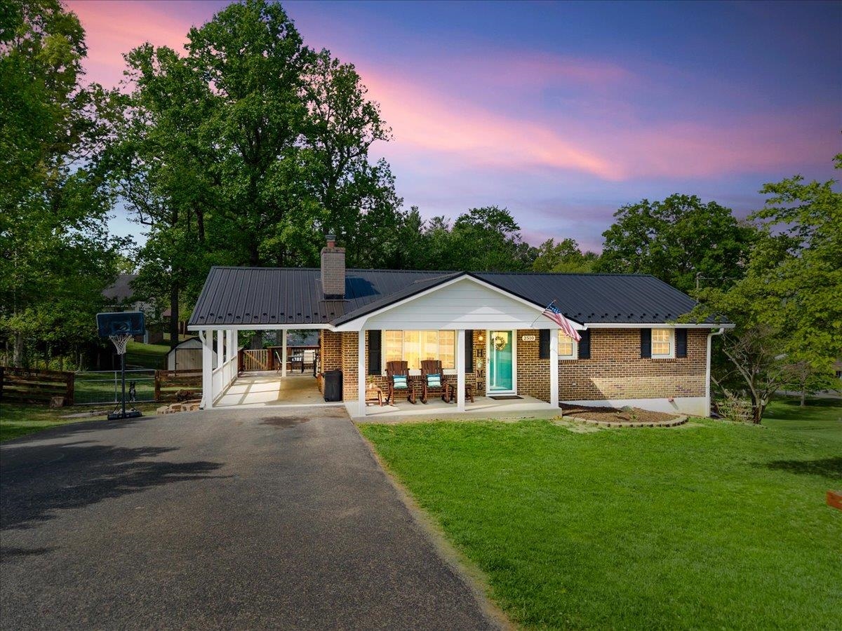 2510 Forest Hill Drive Draper VA 24324