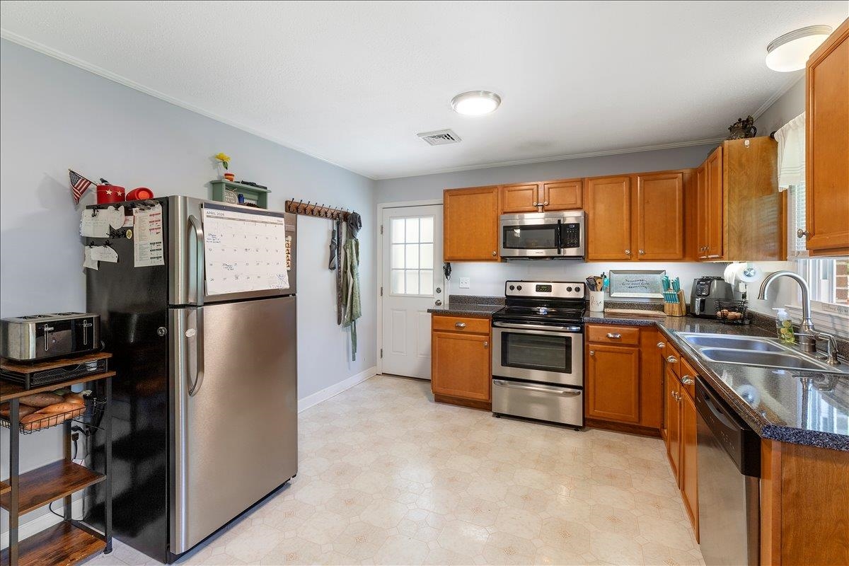 2510 Forest Hill Drive Draper VA 24324