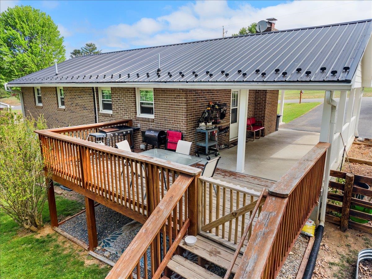 2510 Forest Hill Drive Draper VA 24324