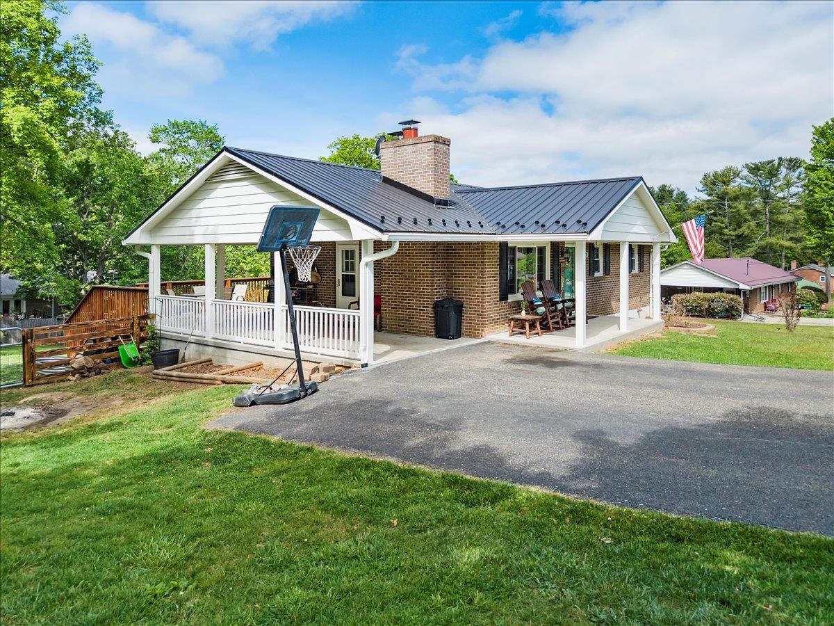 2510 Forest Hill Drive Draper VA 24324