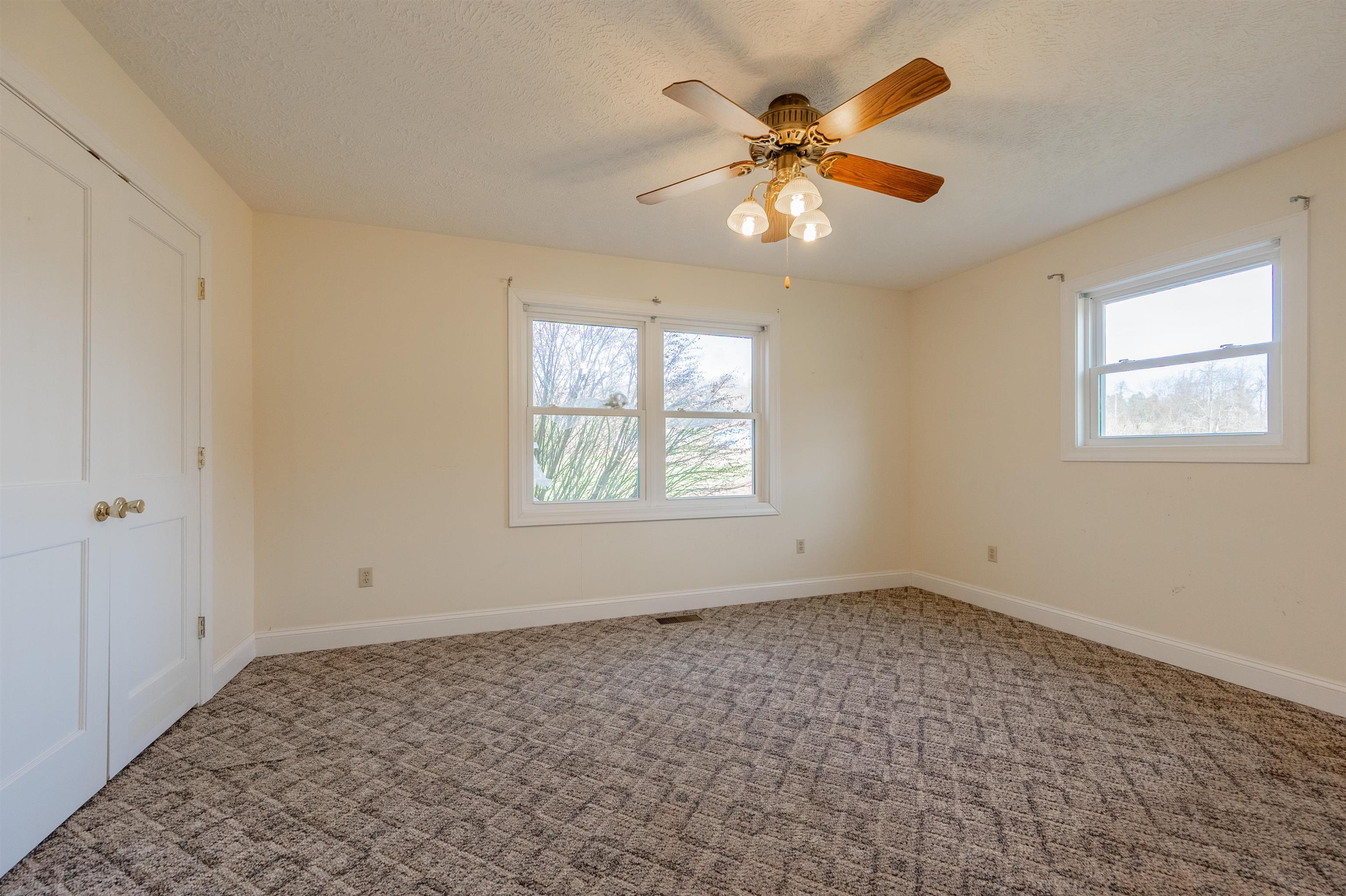 508 Whitelocke Road SE Floyd VA 24091