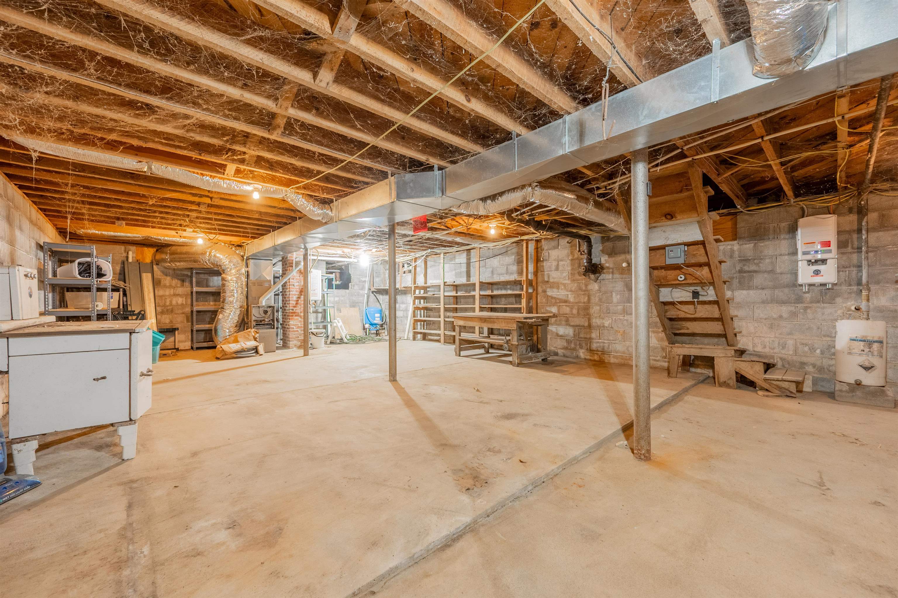 508 Whitelocke Road SE Floyd VA 24091