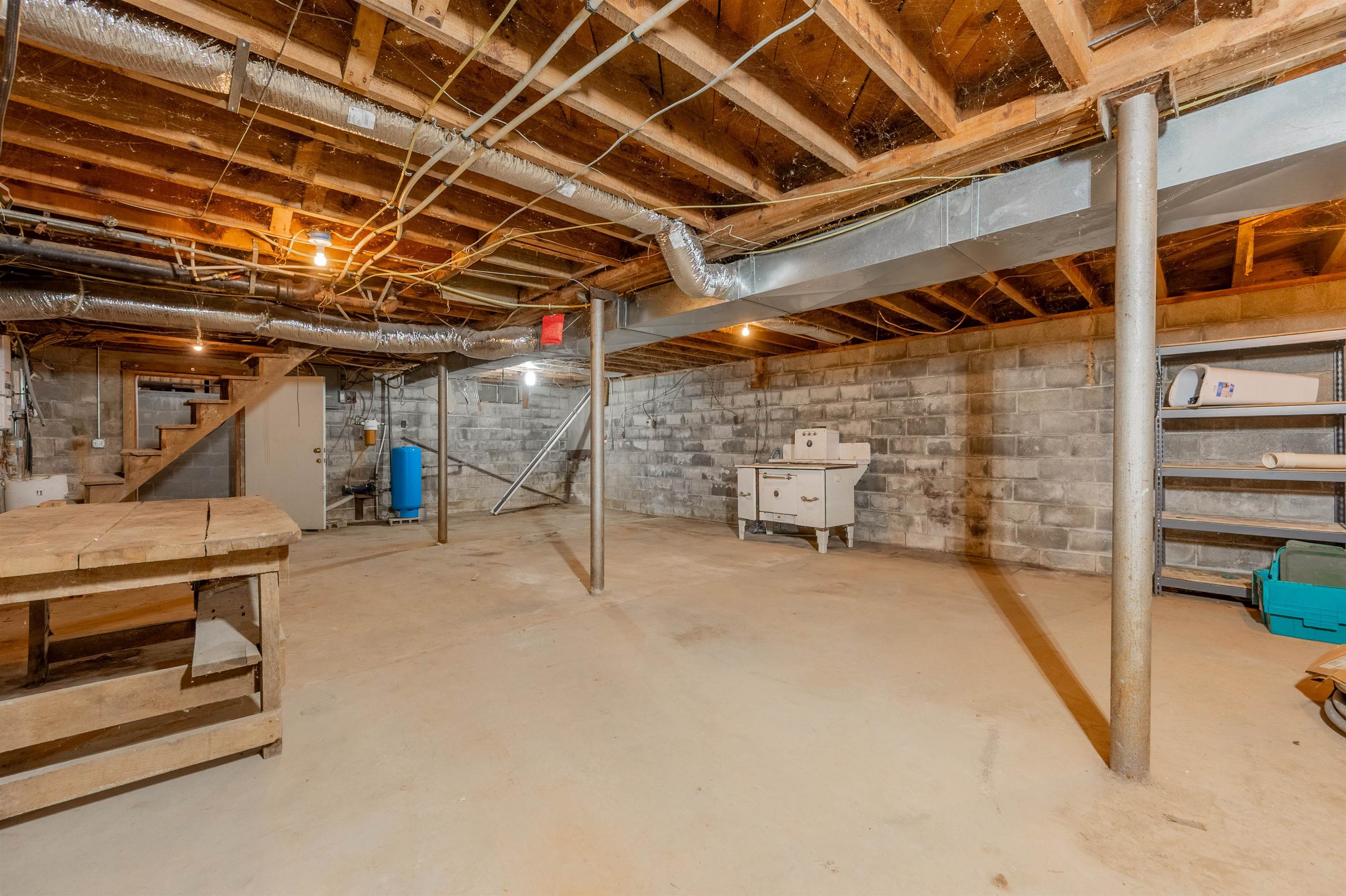 508 Whitelocke Road SE Floyd VA 24091