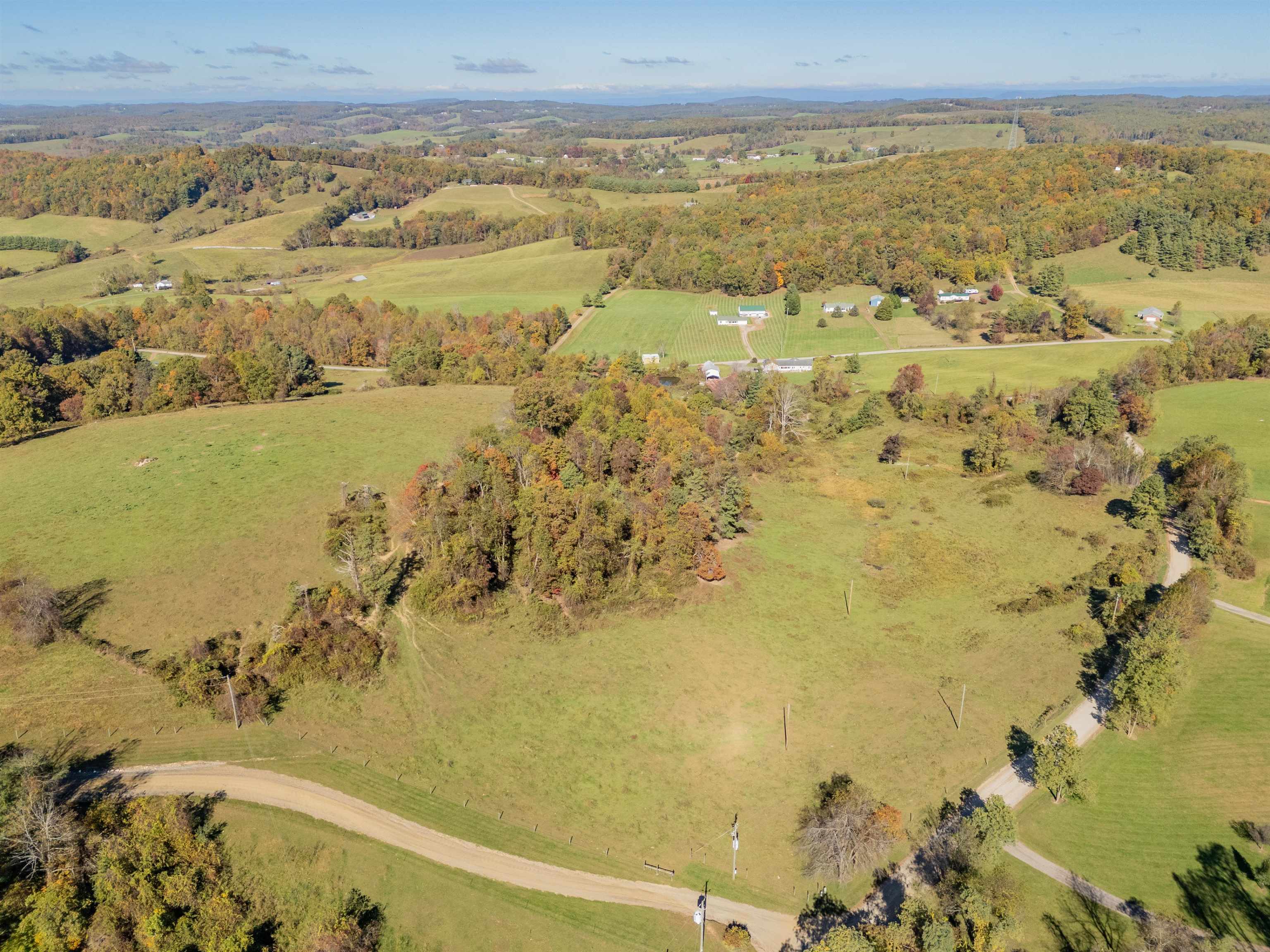 508 Whitelocke Road SE Floyd VA 24091