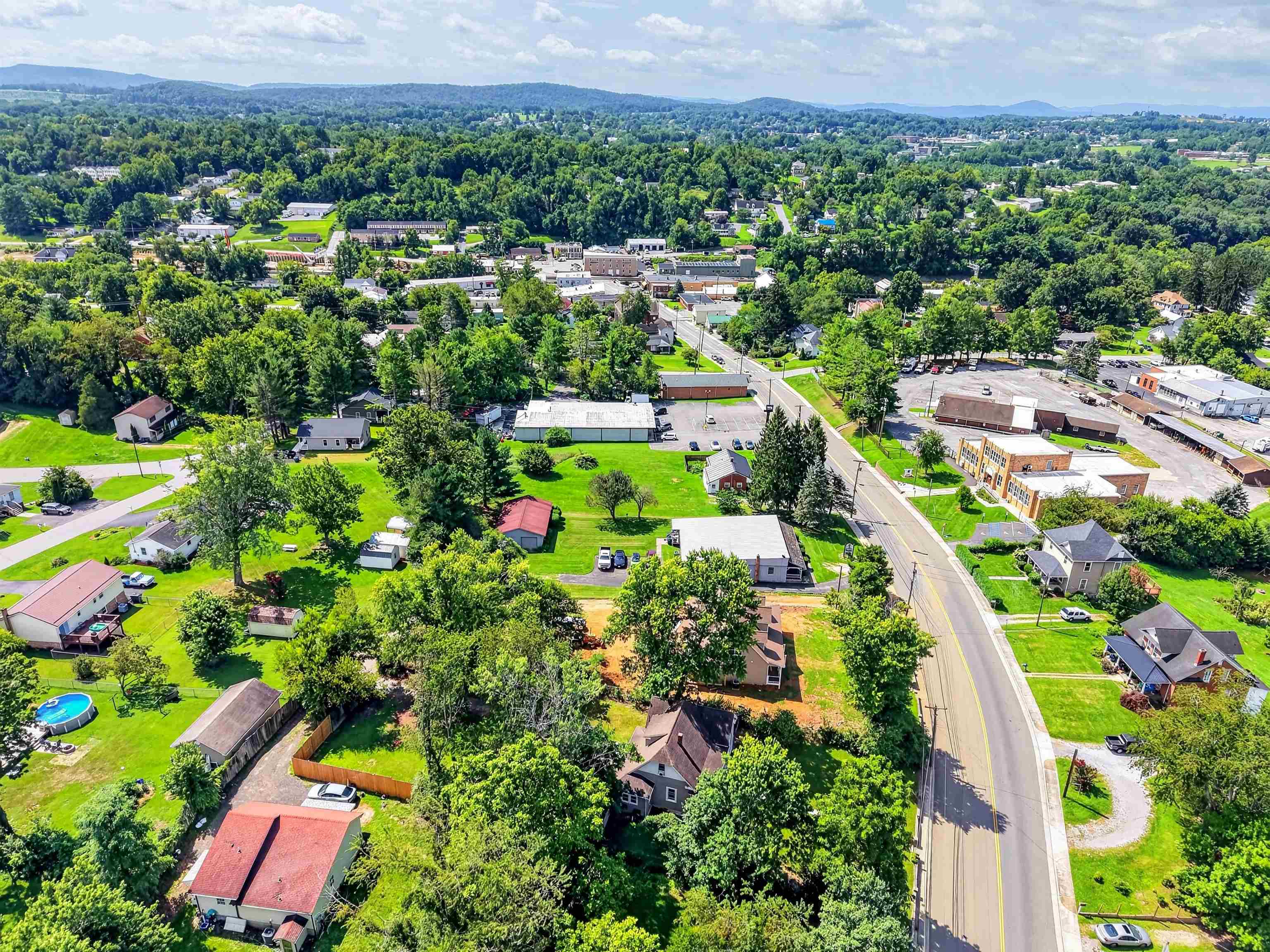 1220 Cambria Street NE Christiansburg VA 24073