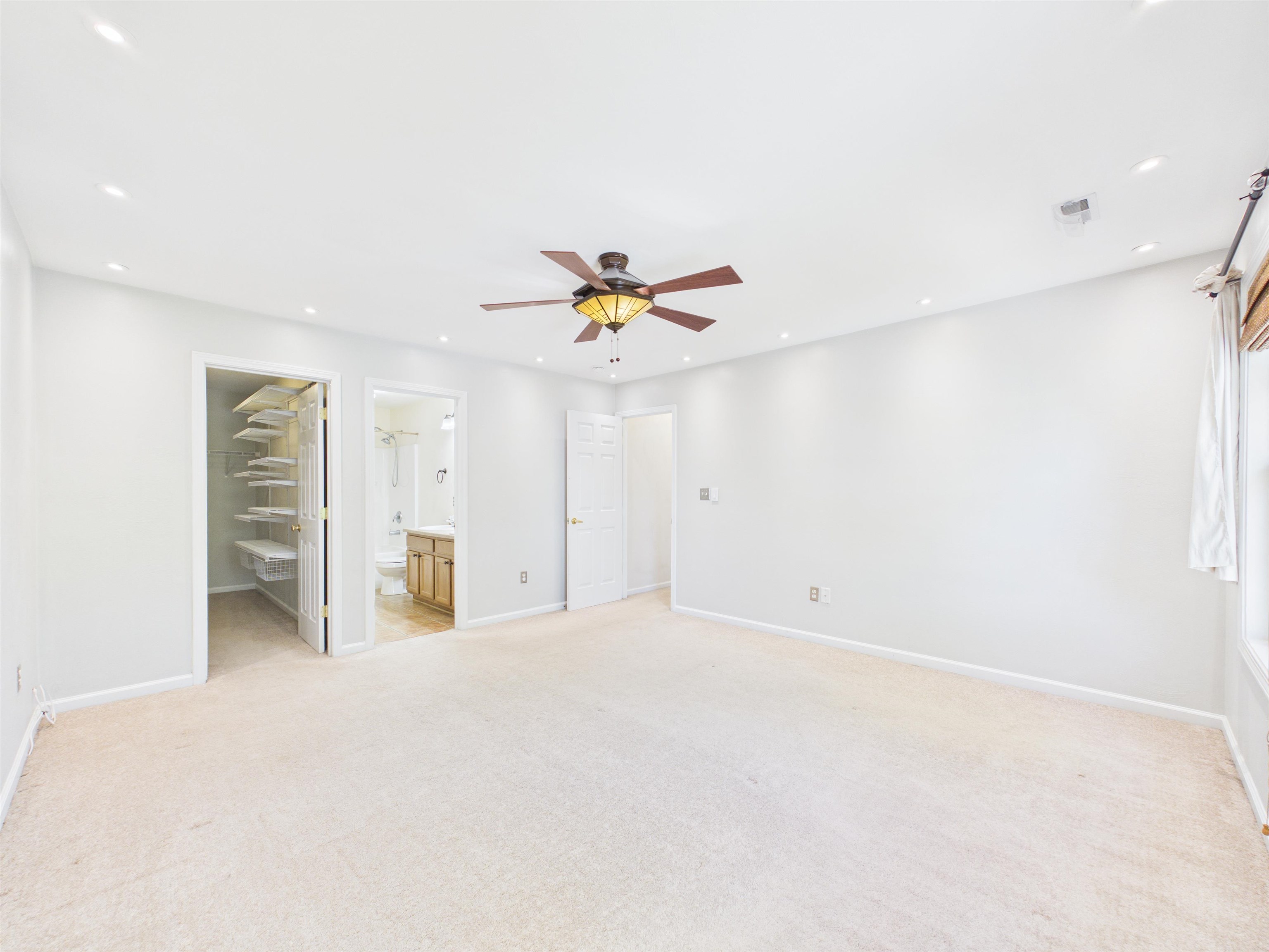 215 Sequoia Circle NW Christiansburg VA 24073