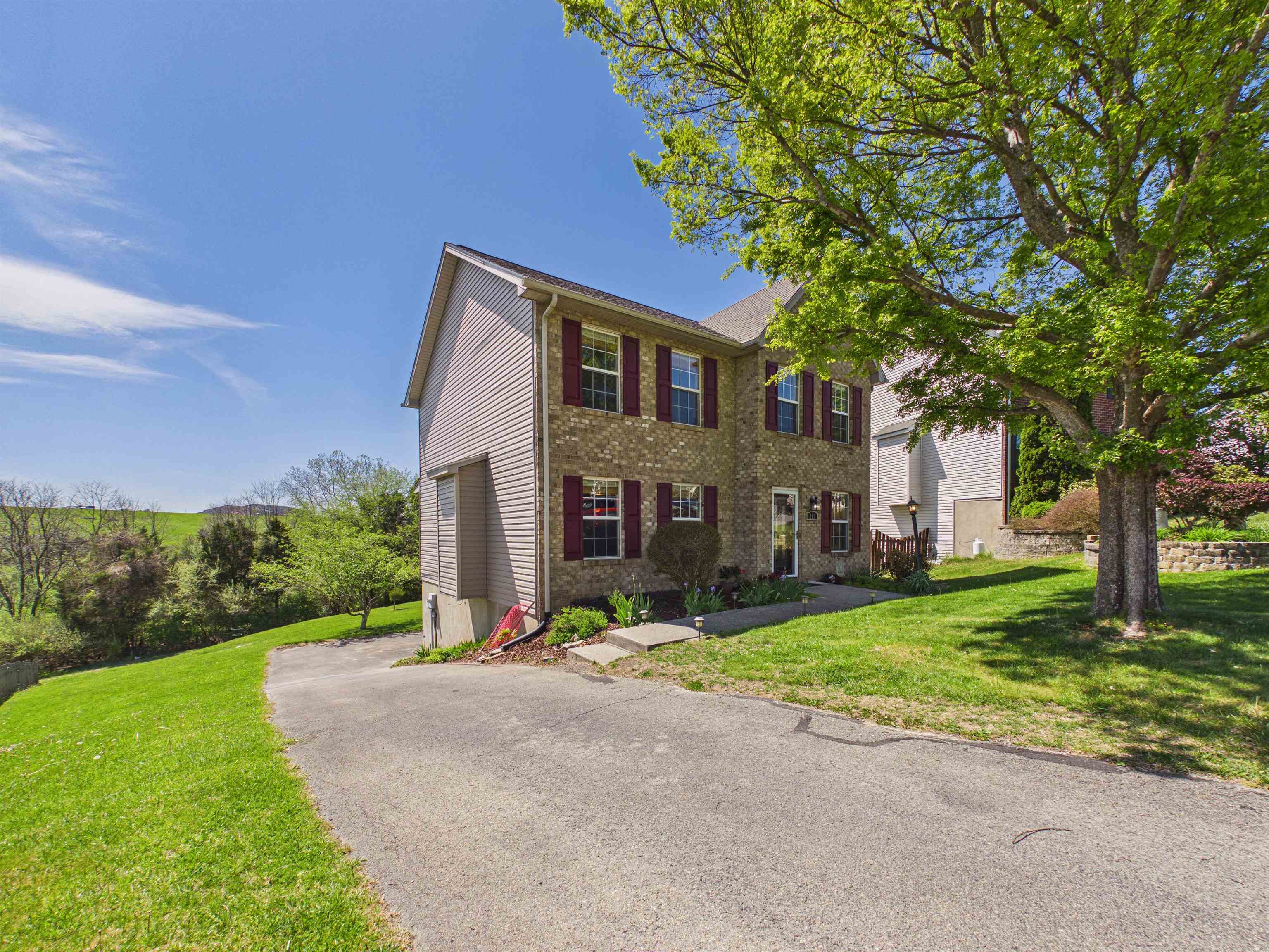 215 Sequoia Circle NW Christiansburg VA 24073