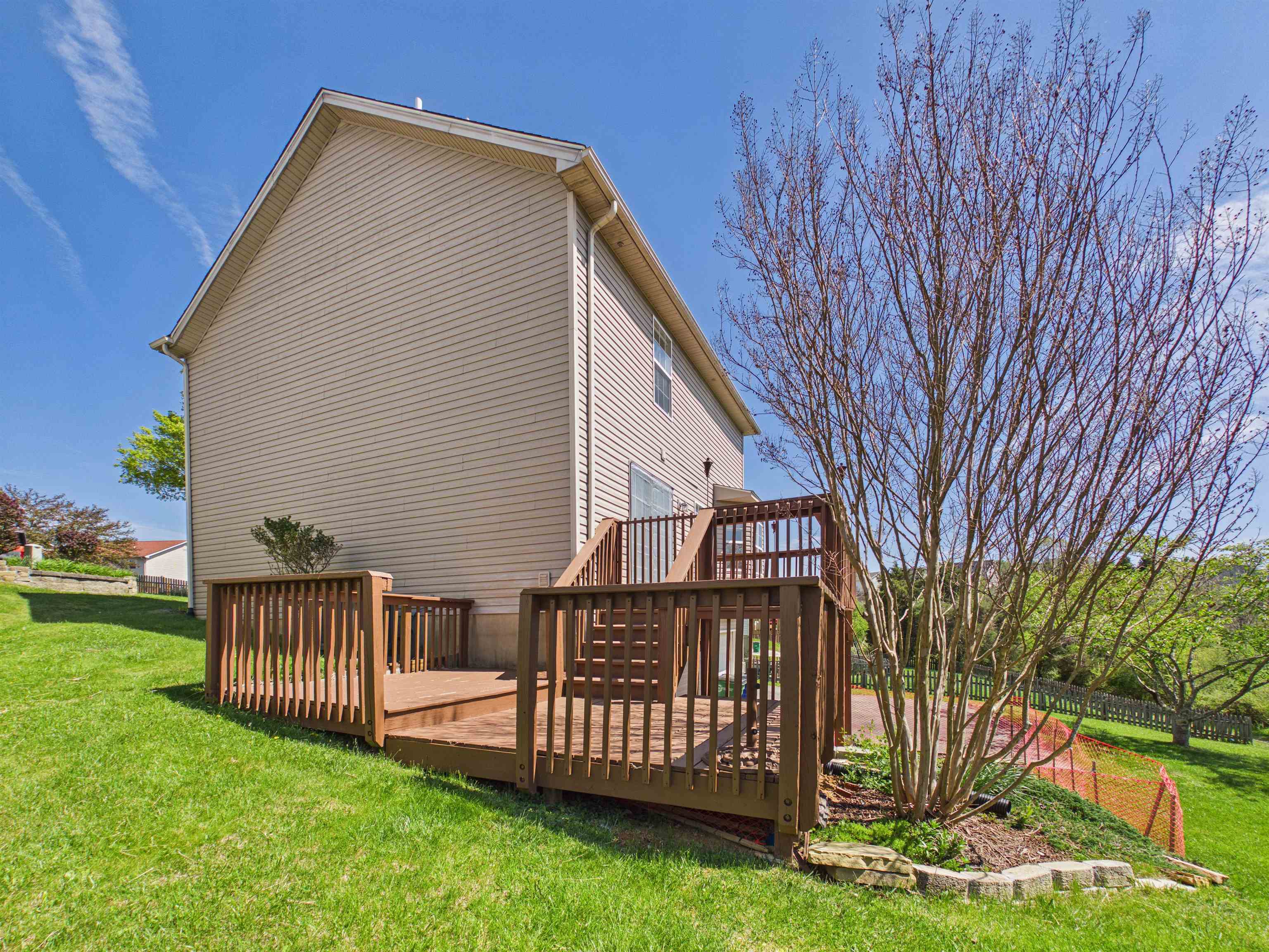 215 Sequoia Circle NW Christiansburg VA 24073